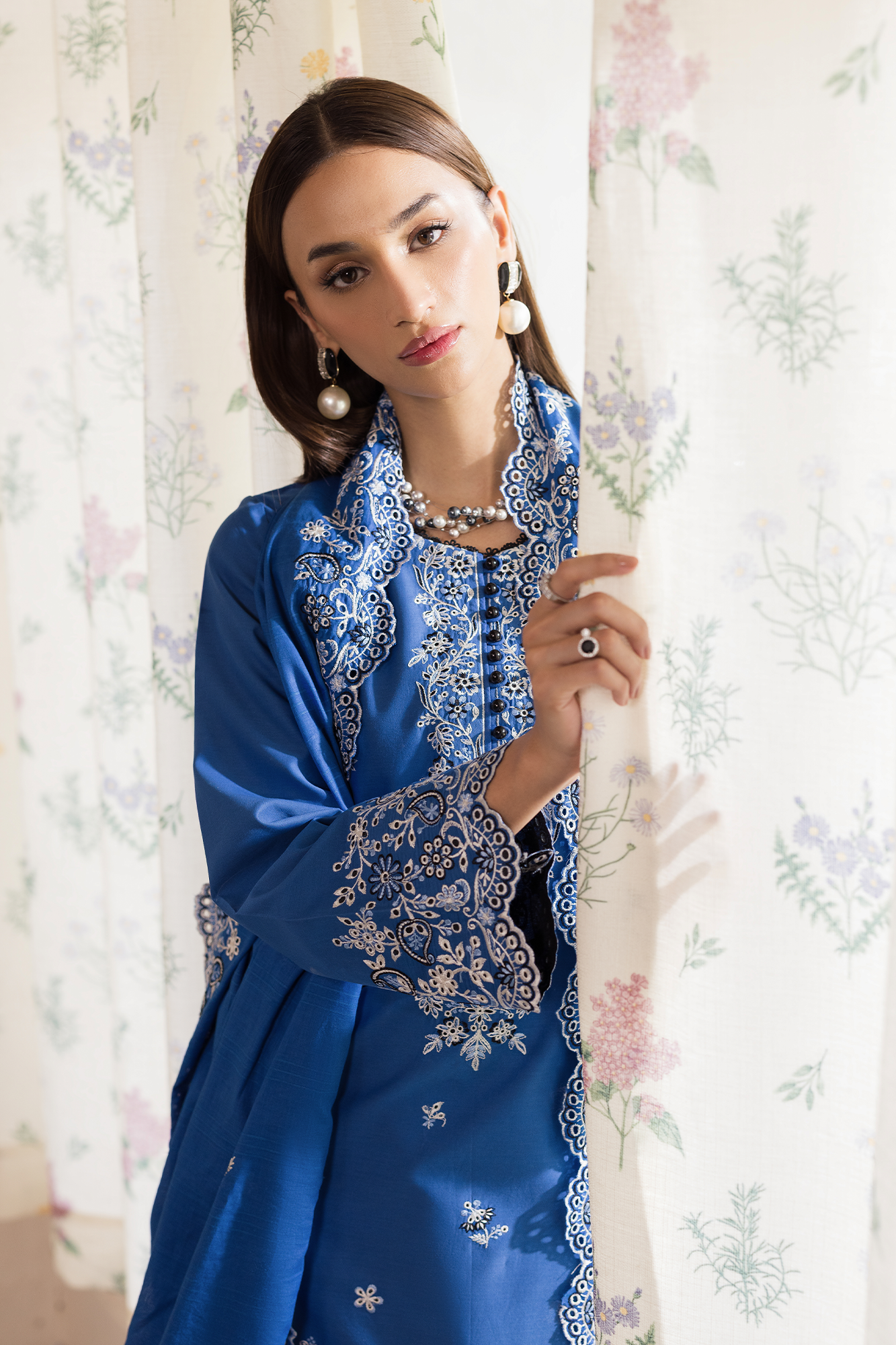 Nissa Chikankari Lawn – N-07