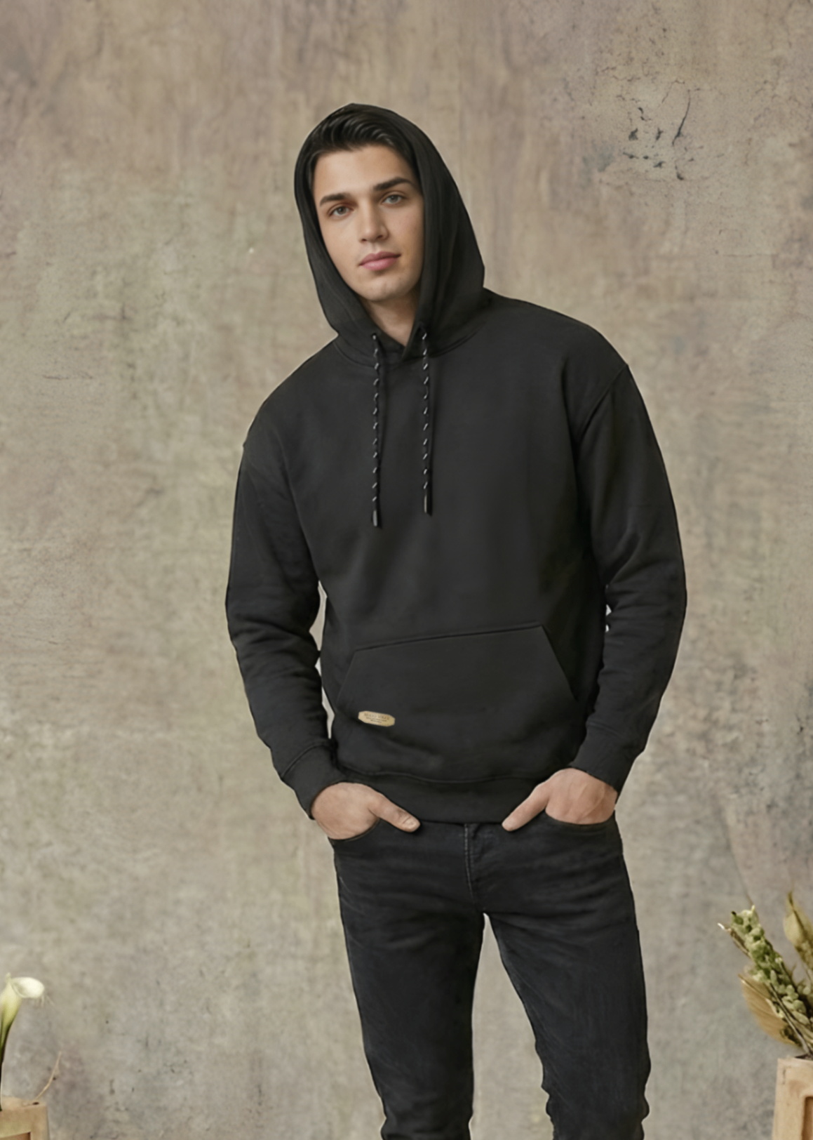 fleece Hoodie in Black