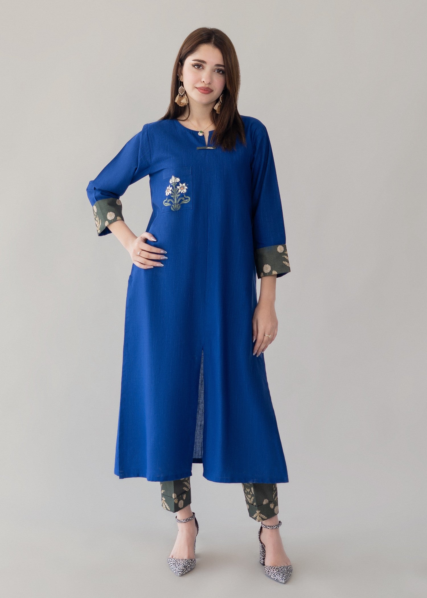 slub khaddar Kurta Set in Blue, army green