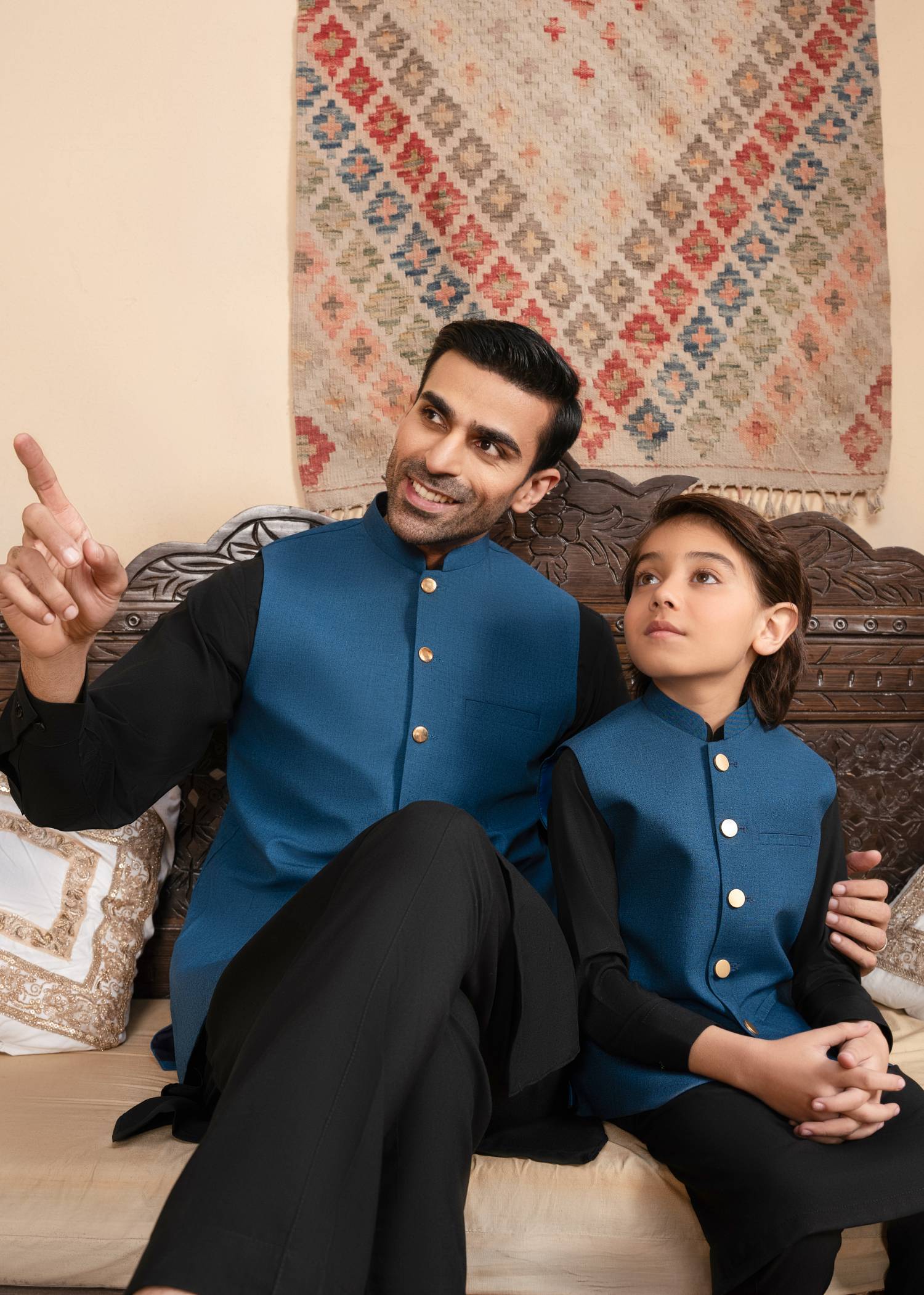 suiting Waistcoat in Teal, black