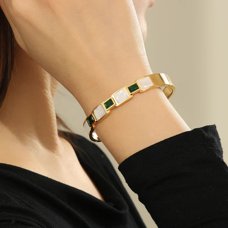 Bracelet in Multi Color by - Trendy Women Bracelet NWU7088