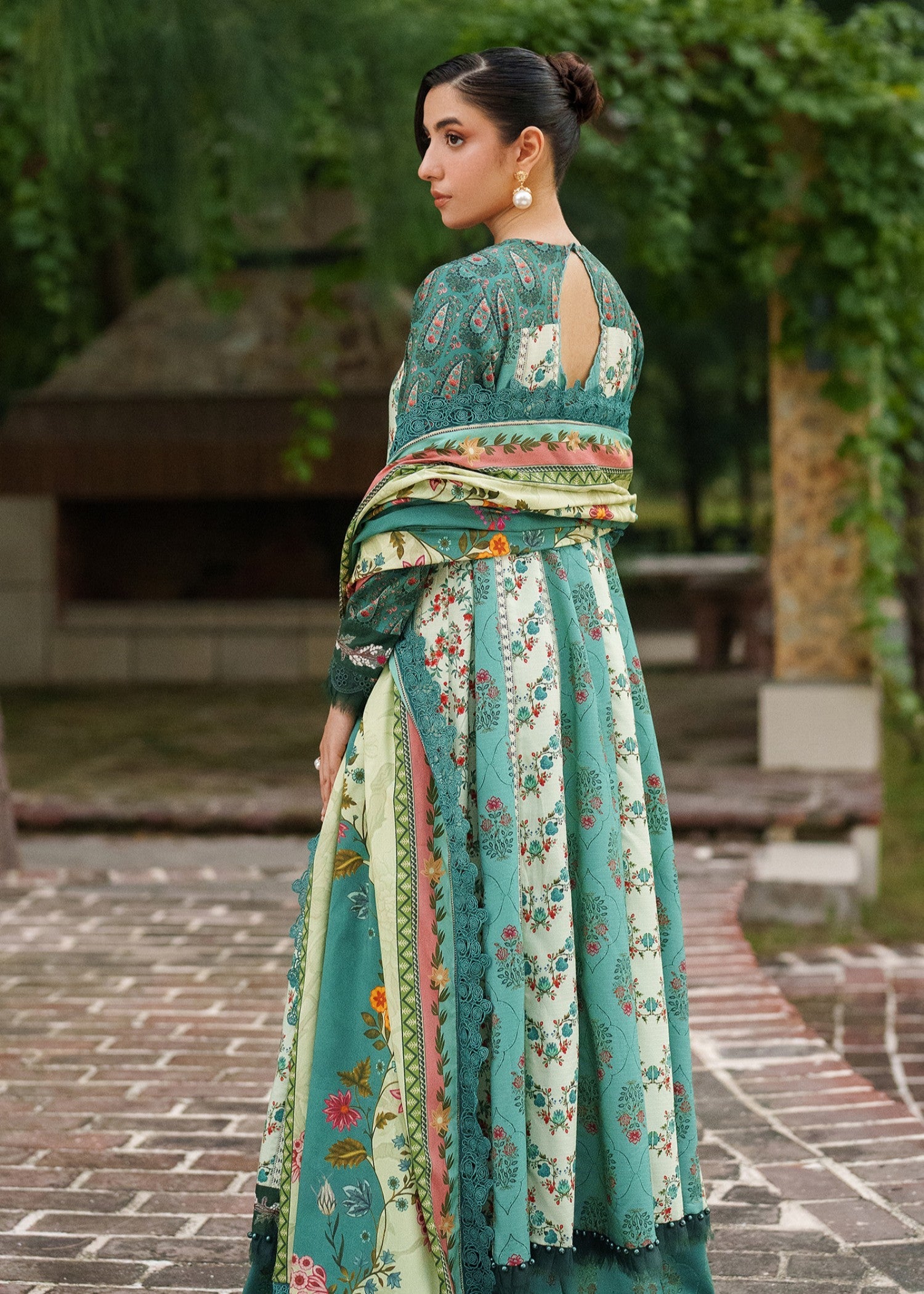 viscose Unstitched in Beige, forest green