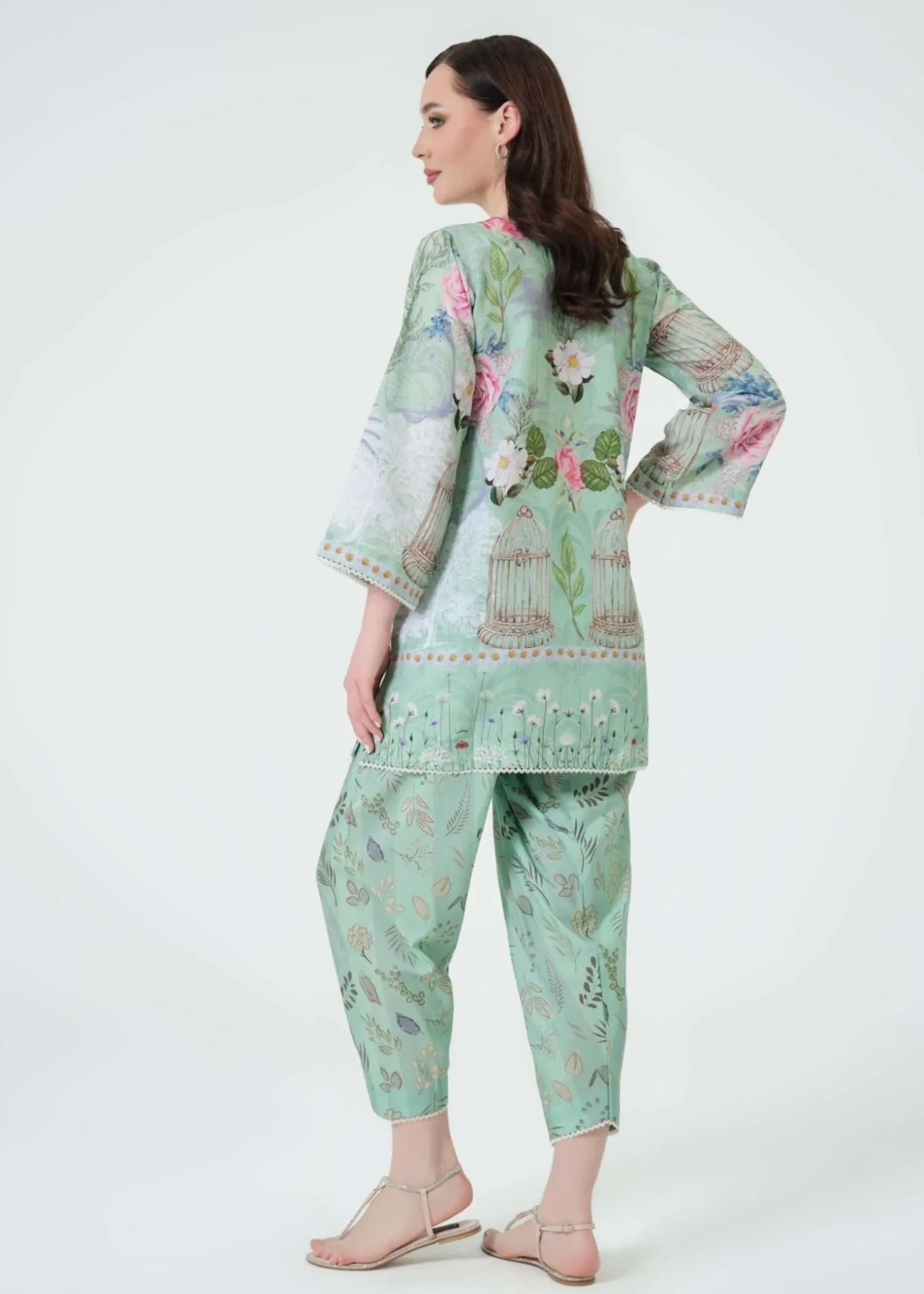 swiss lawn Kurta Set in Pistachio green