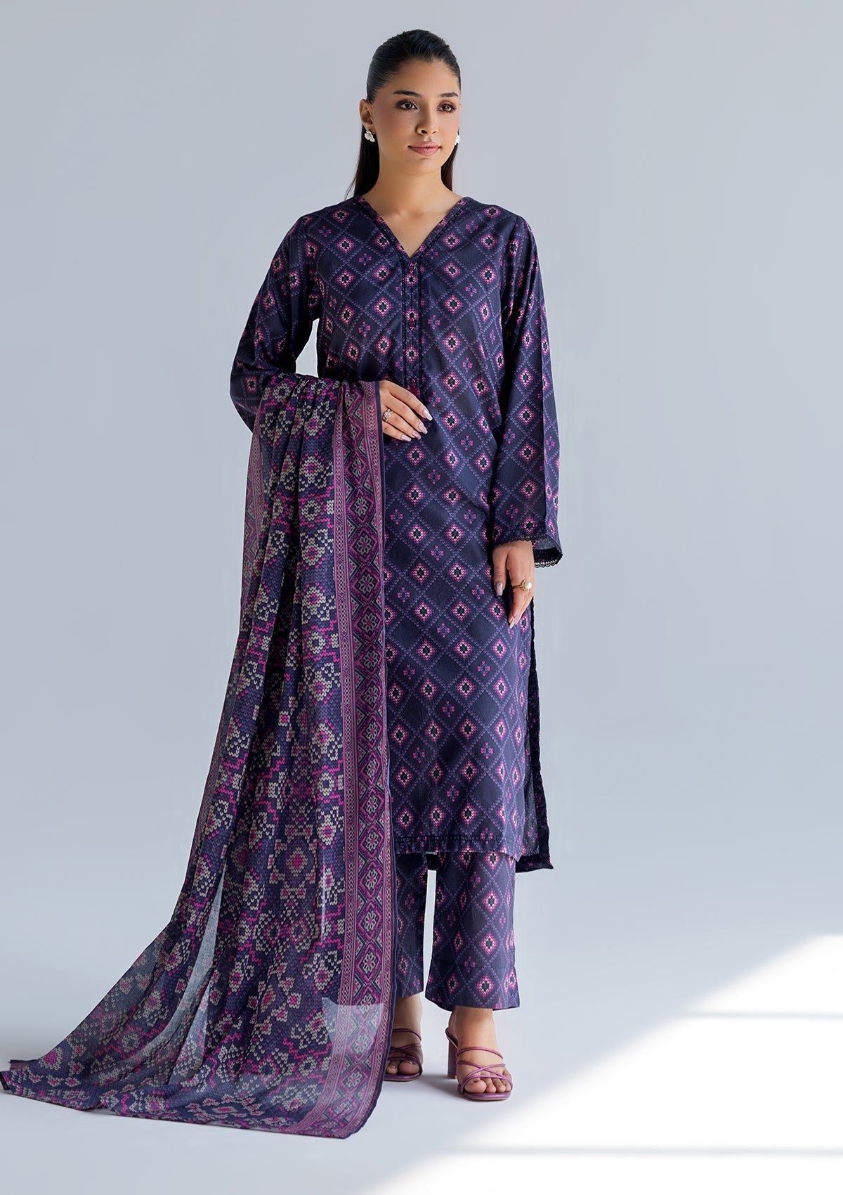 lawn Kurta Set in Purple heart