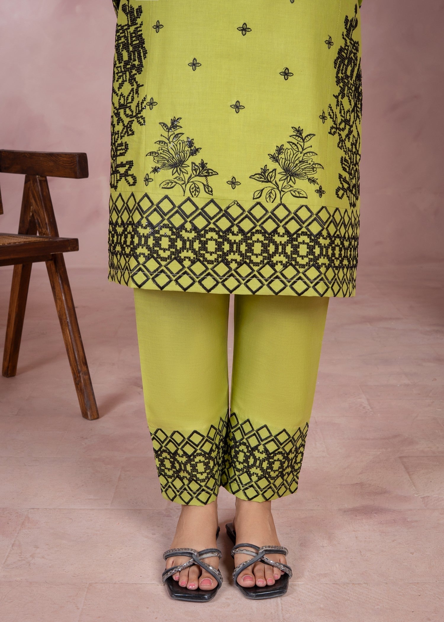 lawn cotton Kurta Set in Yellow green