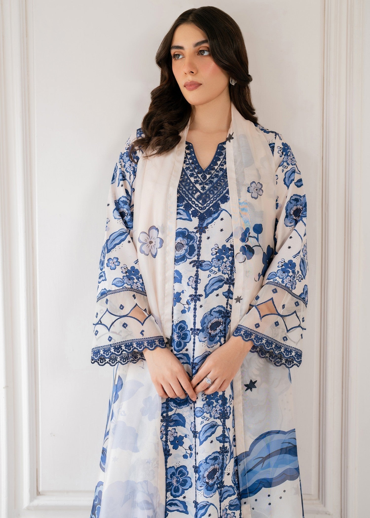 blended cambric Kurta Set in Blue