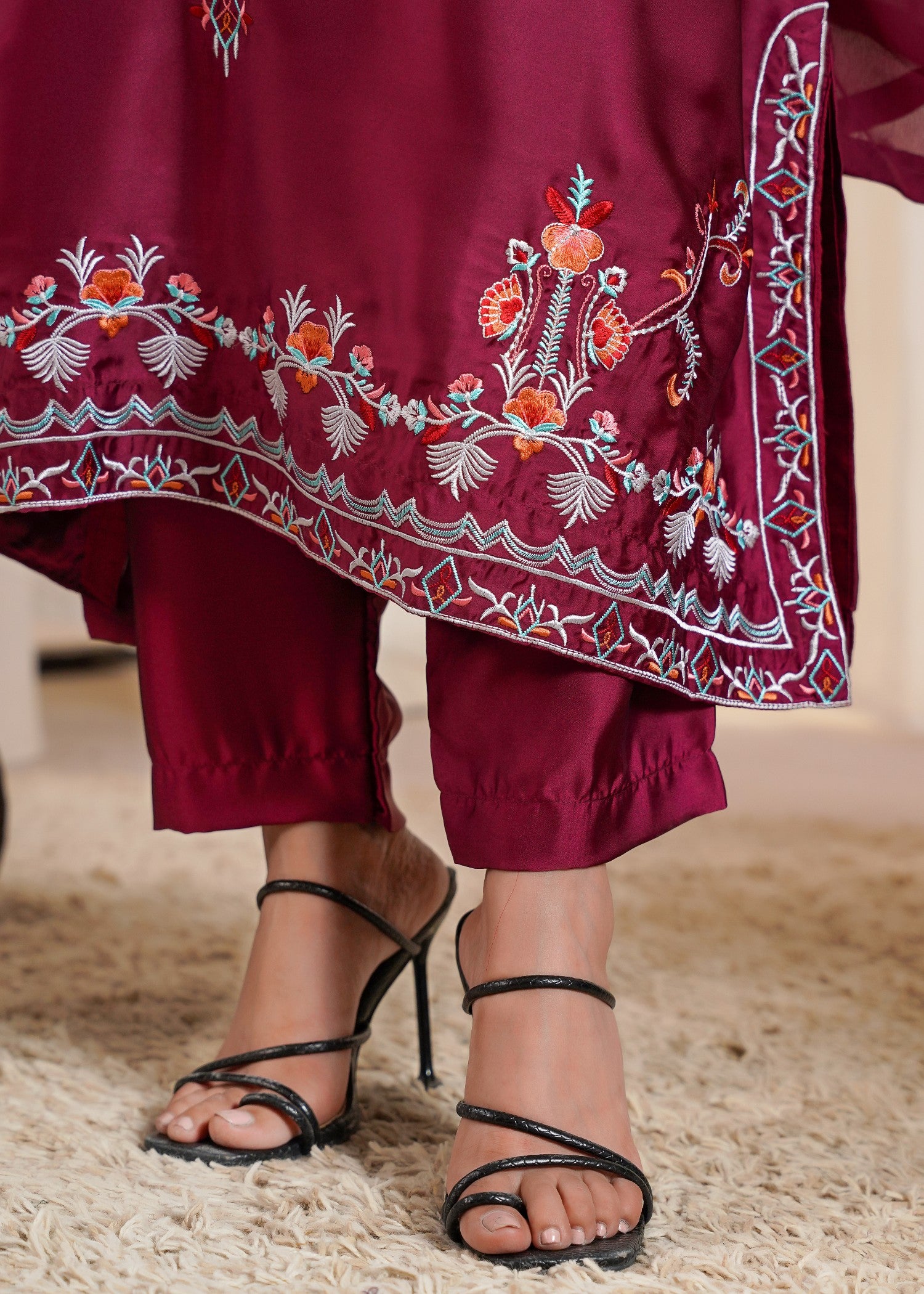 silk Kaftan in Magenta haze