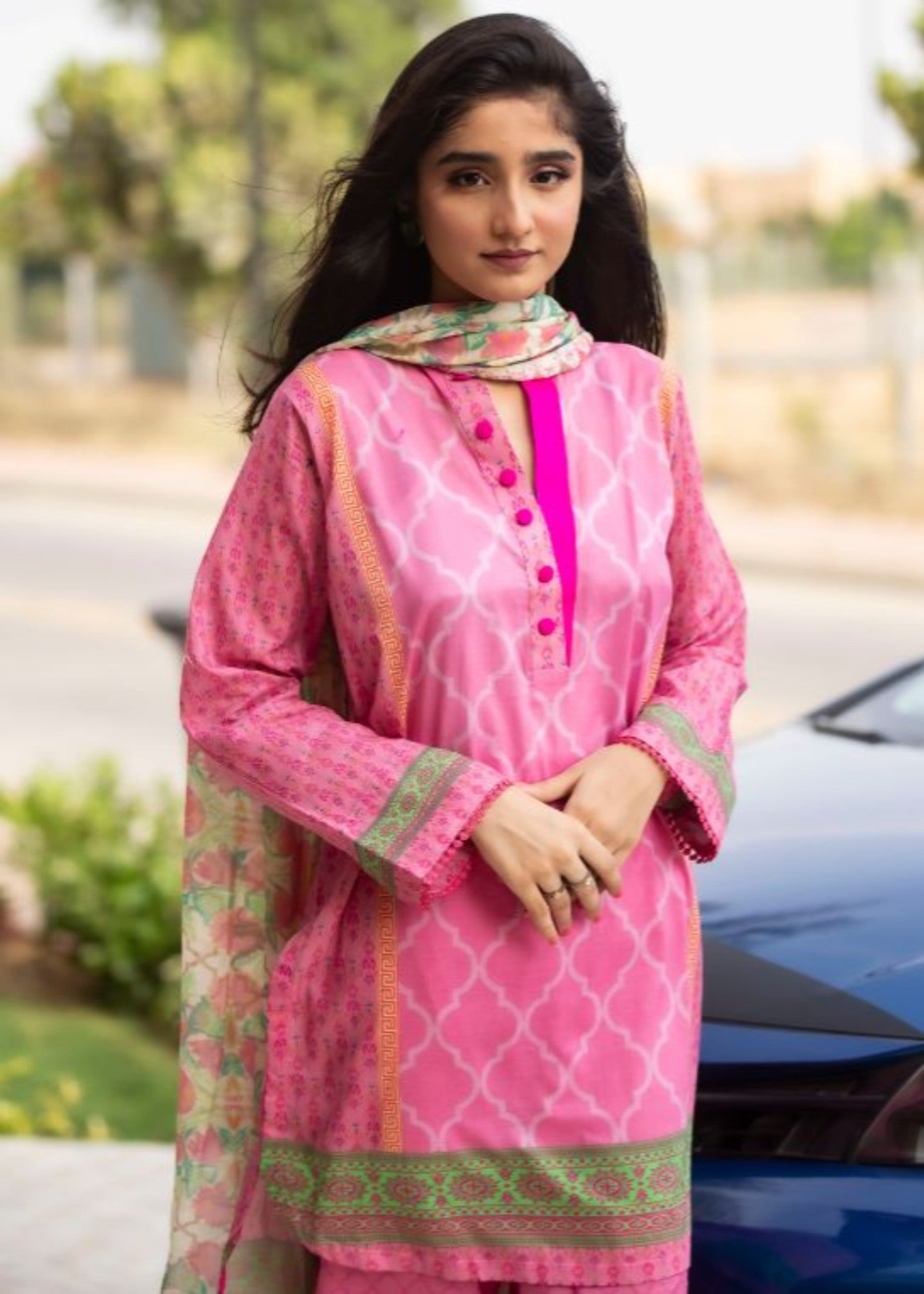 lawn Unstitched in Bubblegum pink