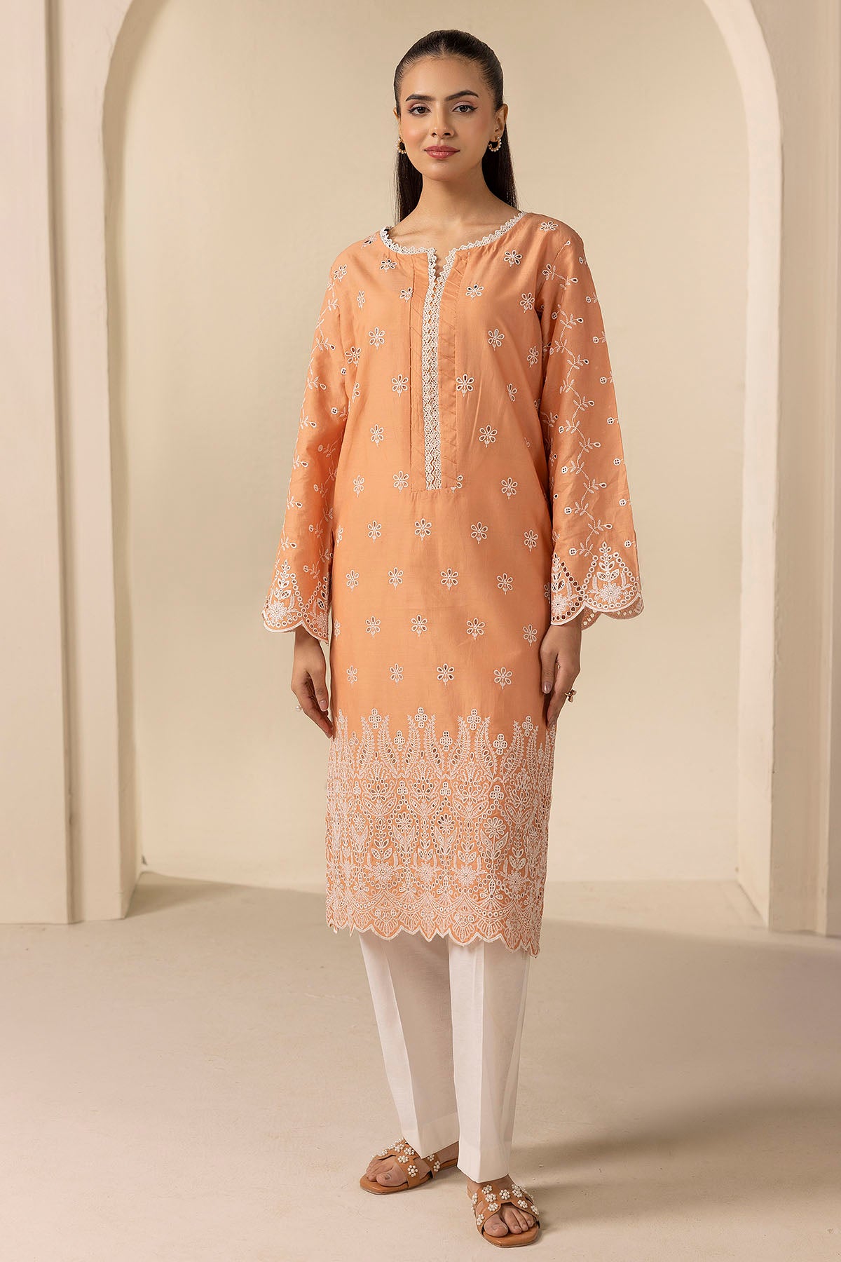 schiffli Kurta Set in Amber