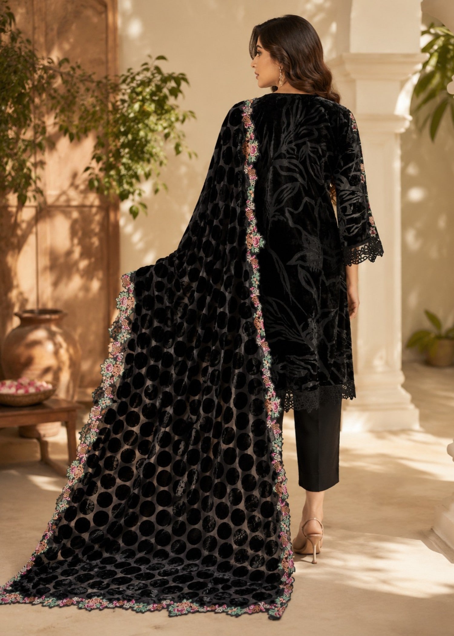 velvet Kurta Set in Black