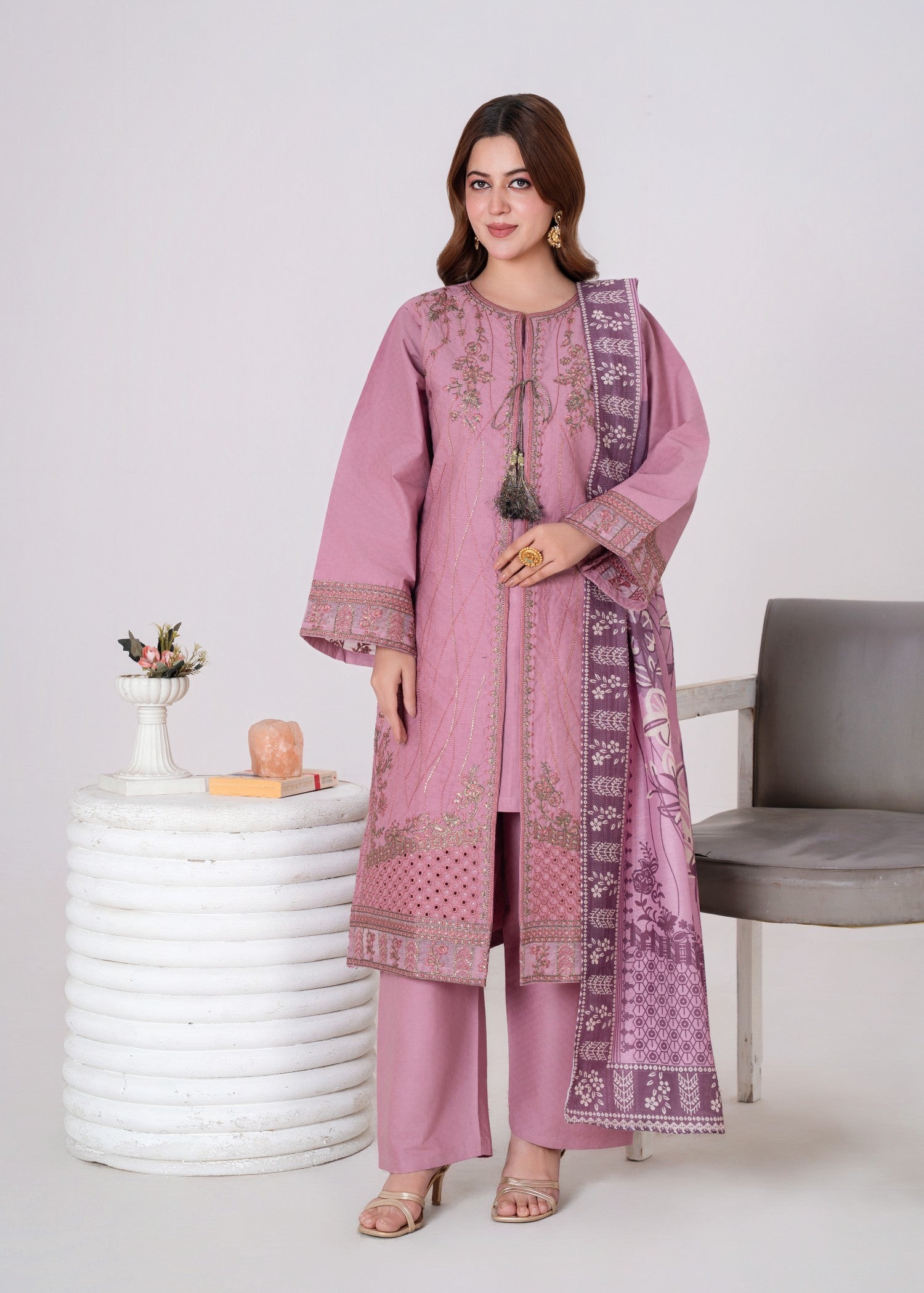 khaddar Gown in Lilac
