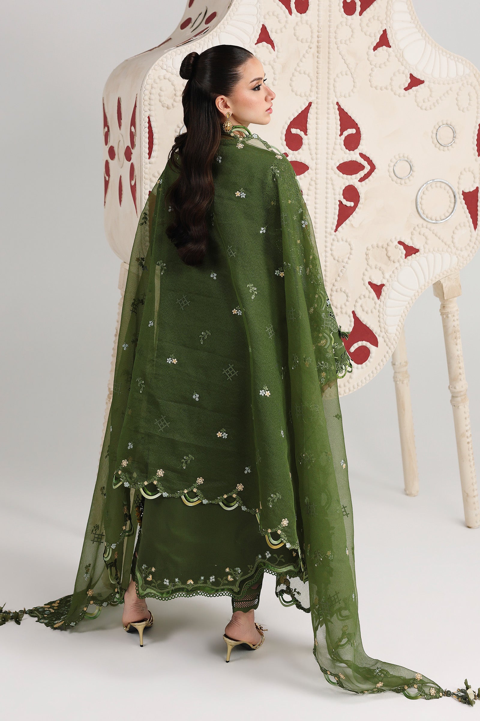 Festive Luxury Lawn – QFL-09 VESTA