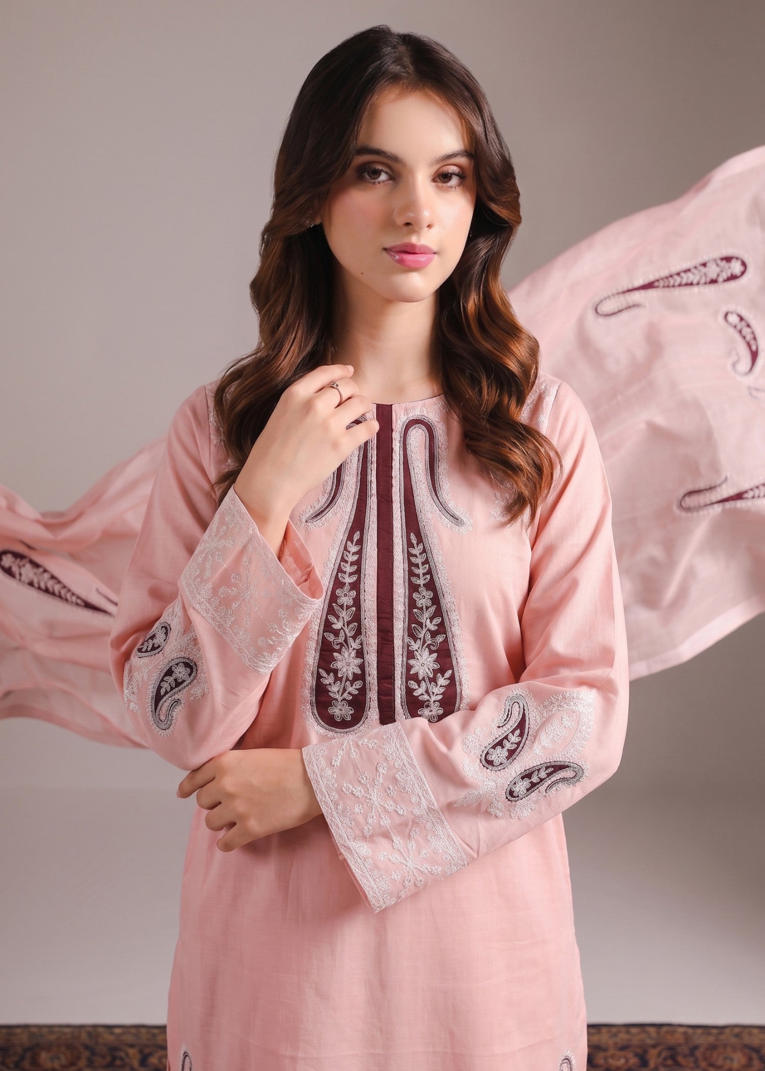 lawn cotton Kurta Set in Pink