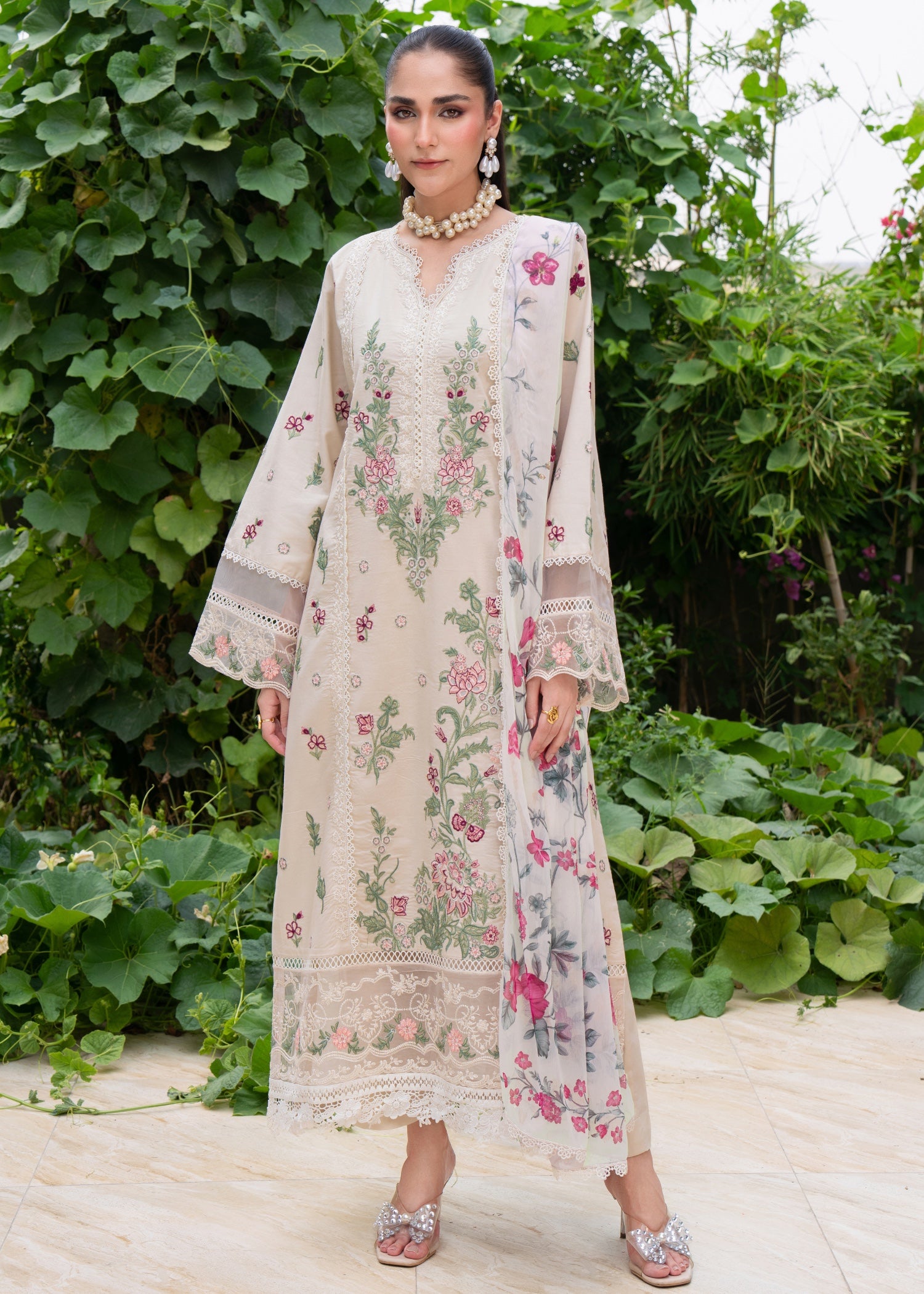 lawn Kurta Set in Antique white