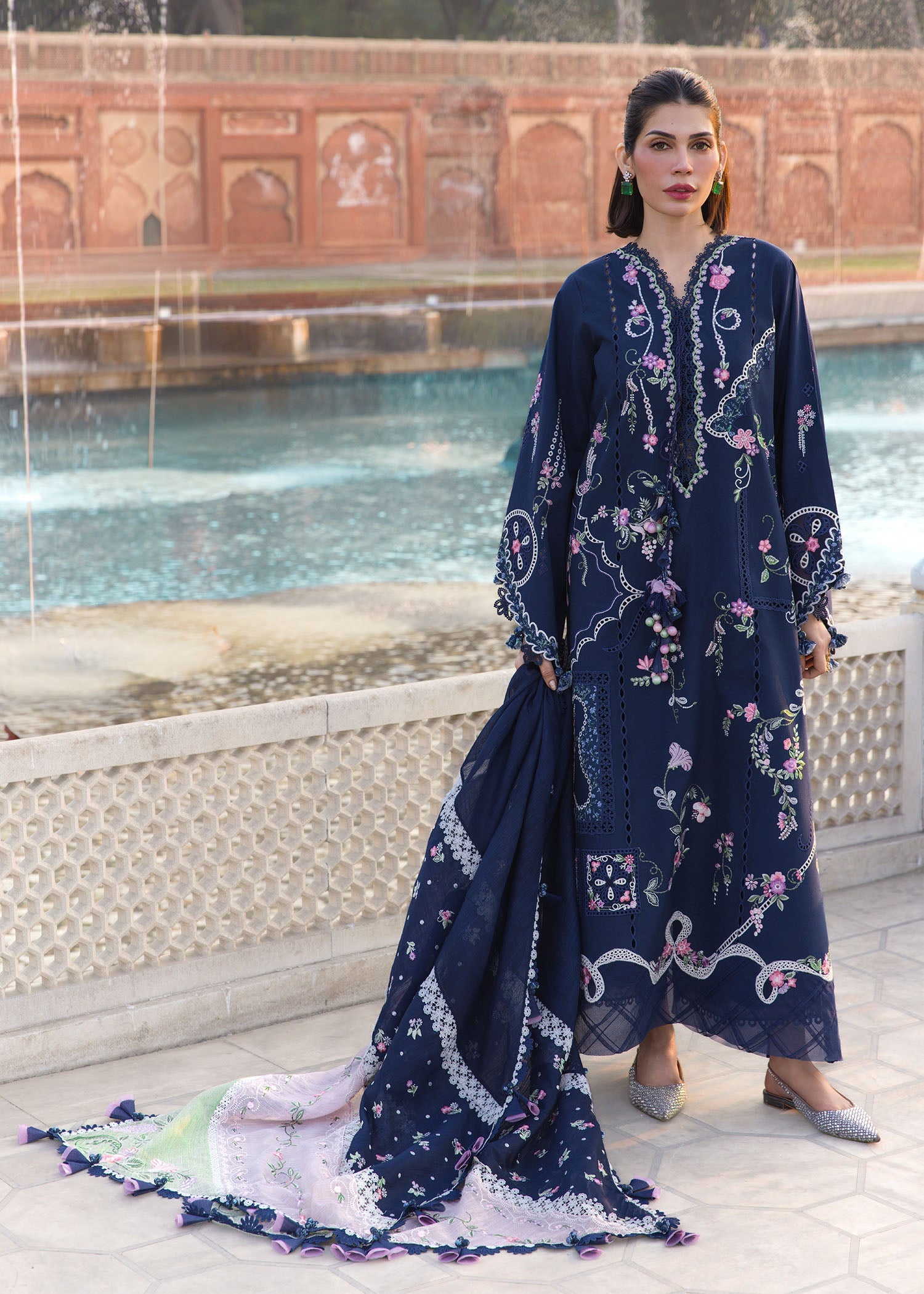 Flow Luxury Lawn – MANIFESTED MEADOWS - D7B