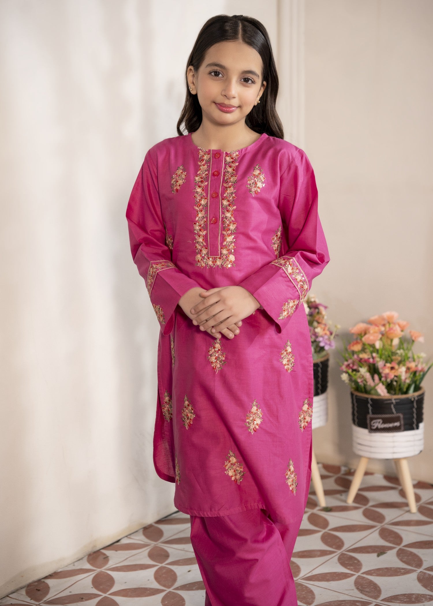 lawn cotton Kurta Set in Thulian pink