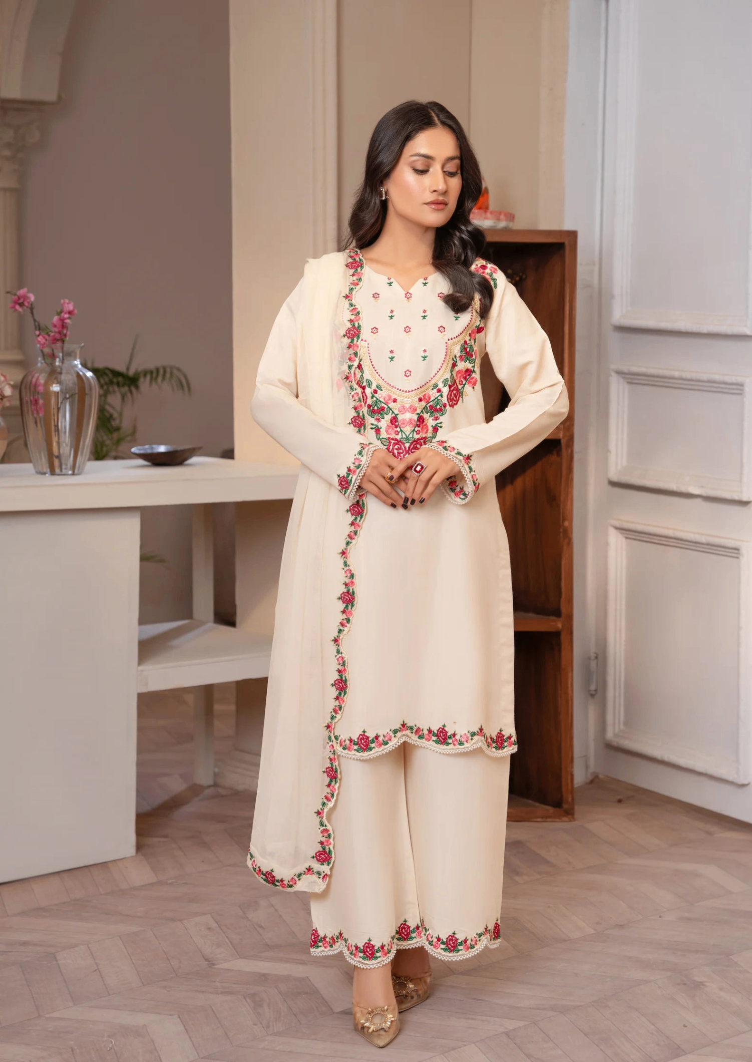 viscose raw silk Kurta Set in Off-white, cream