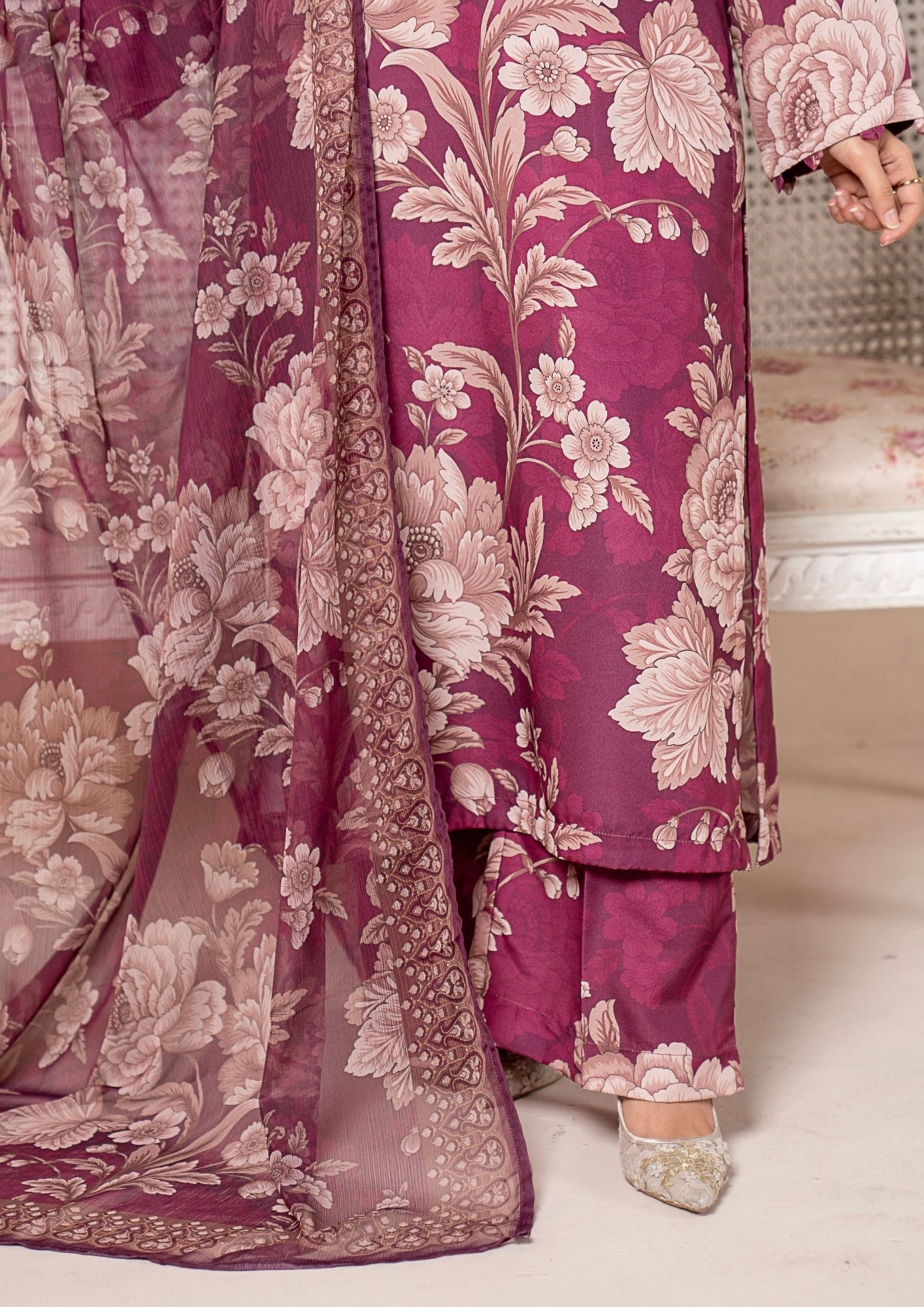 arabic lawn Kurta Set in Rose red