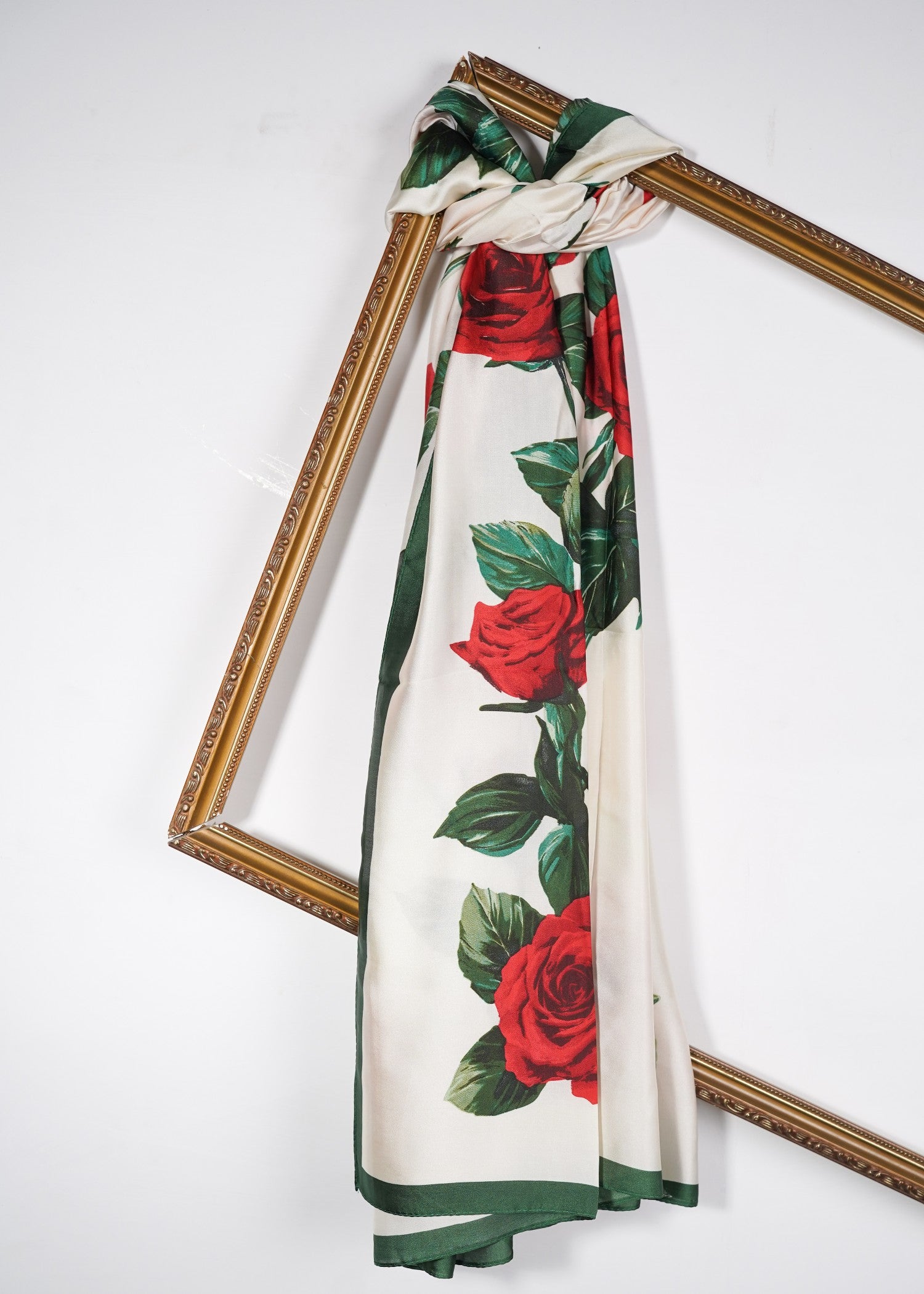 silk grip Hijab in Multi