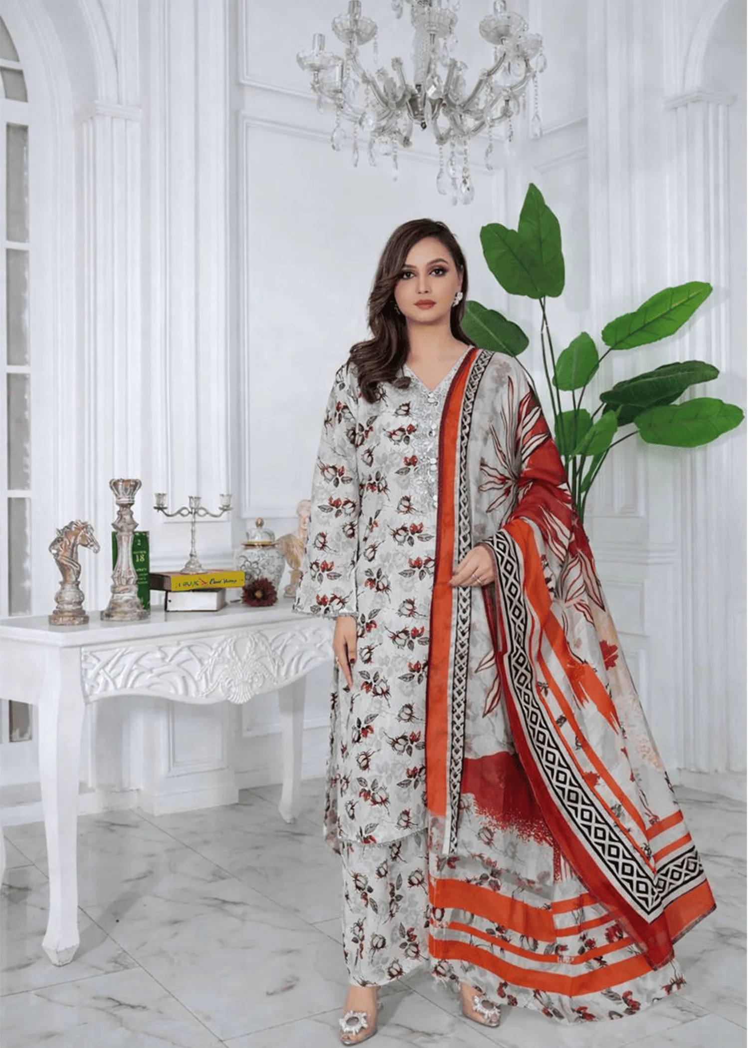 lawn Kurta Set in Light grey
