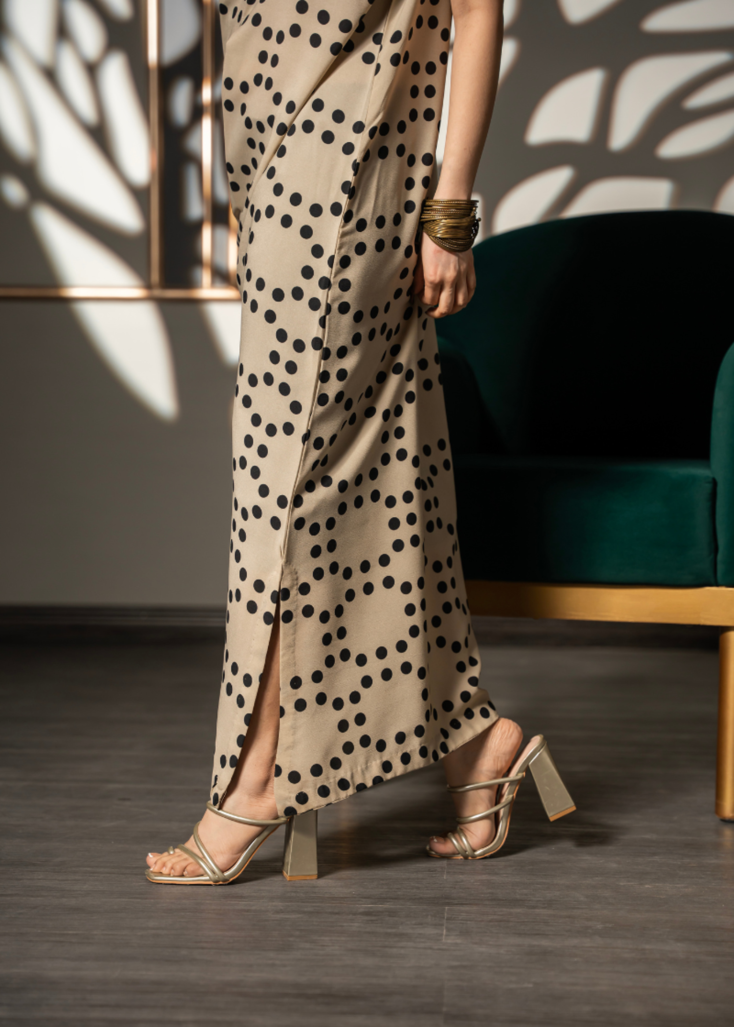 lawn Kaftan in Beige