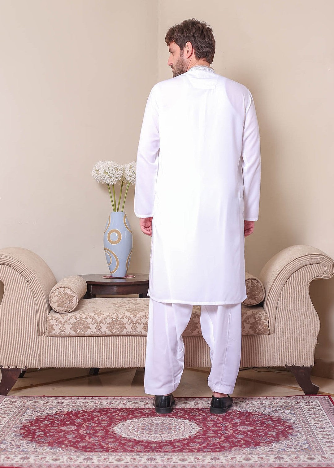 georgette Shalwar Kameez in Off-white