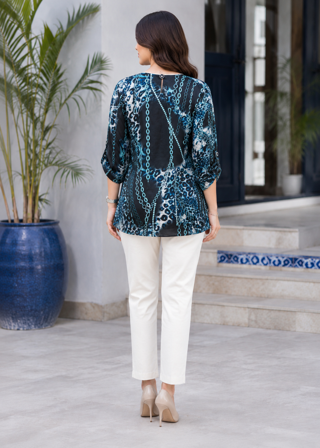 poly silk Top in Black, carolina blue