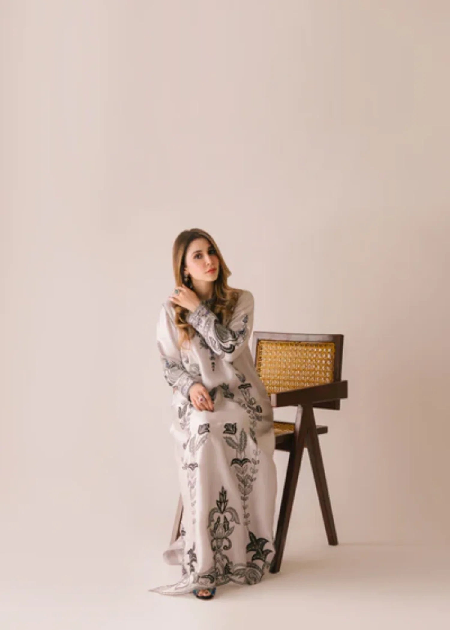 silk Kaftan in Pastel grey