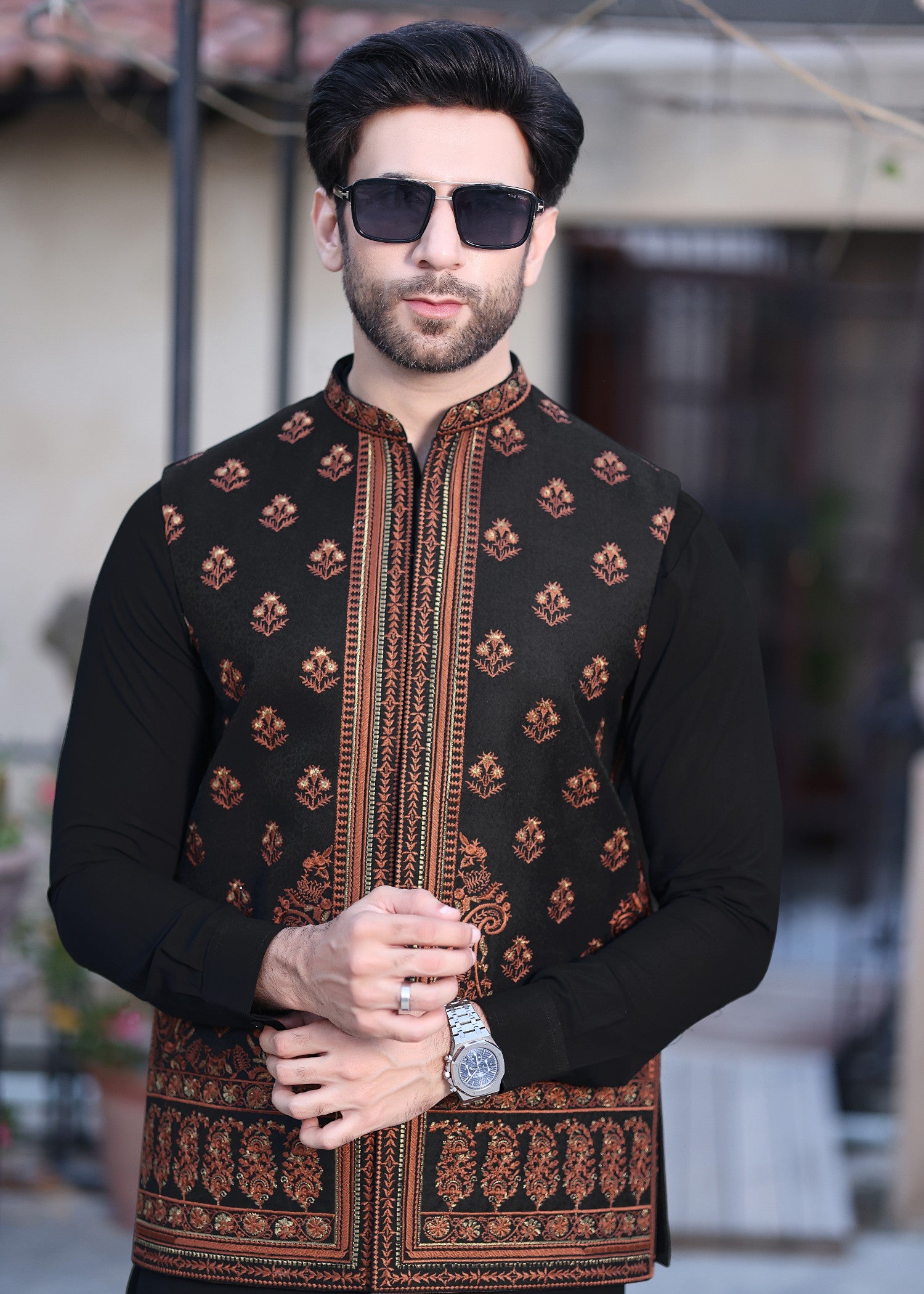 jamawar Waistcoat in Black