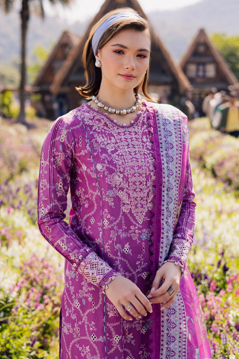 Shezlin Chikankari Eid Edit Lawn – ZARQAA (AV-11)