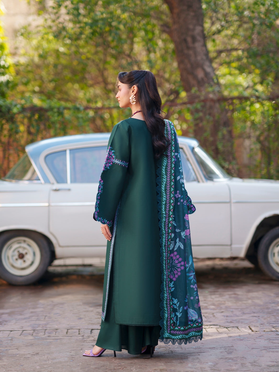 Fiona Lawn – F-08