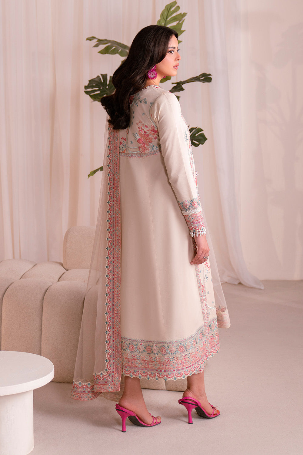 Bloom Poise Lawn Edit – MADELEINE - MSU0683