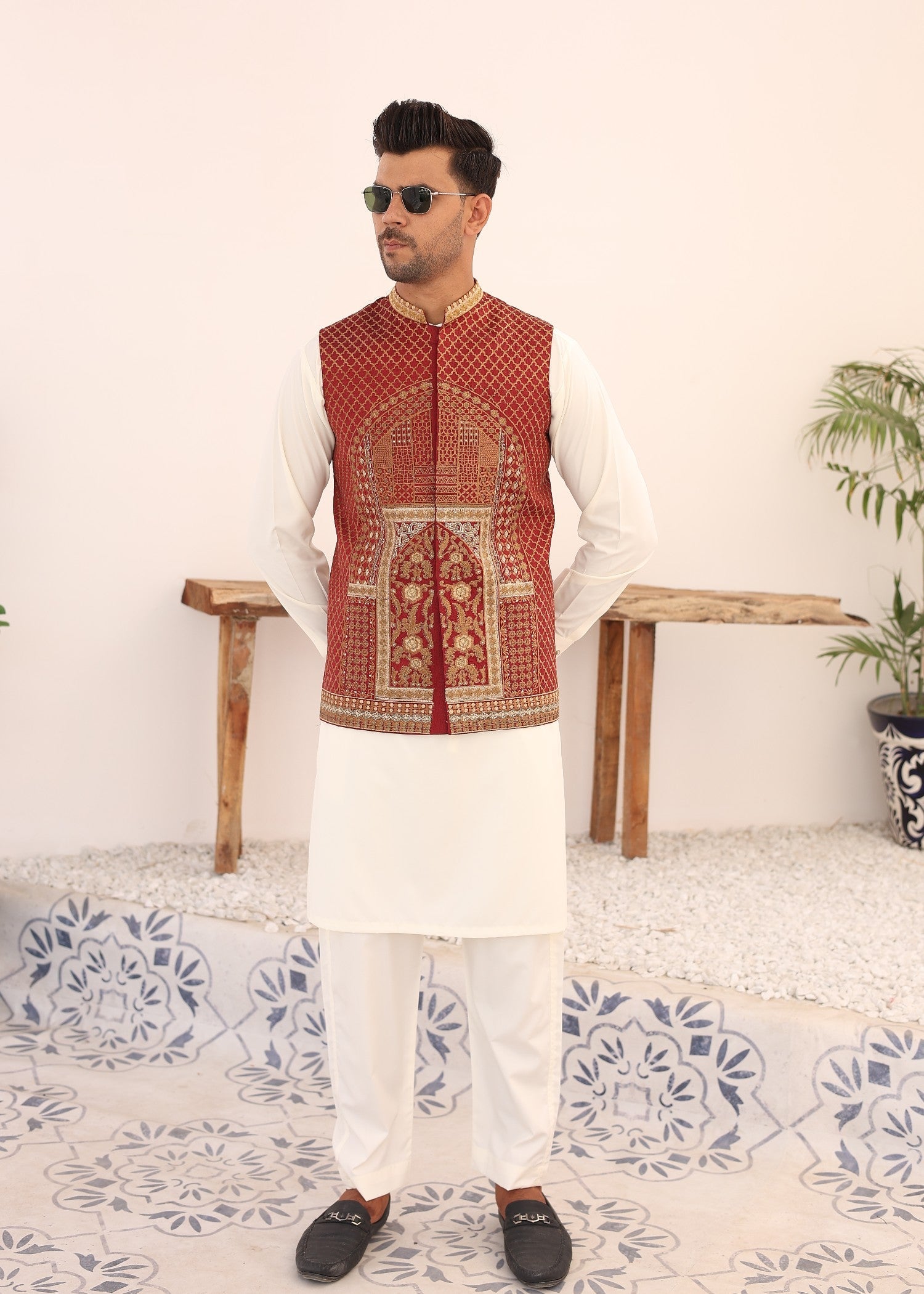 masuri Waistcoat in Red