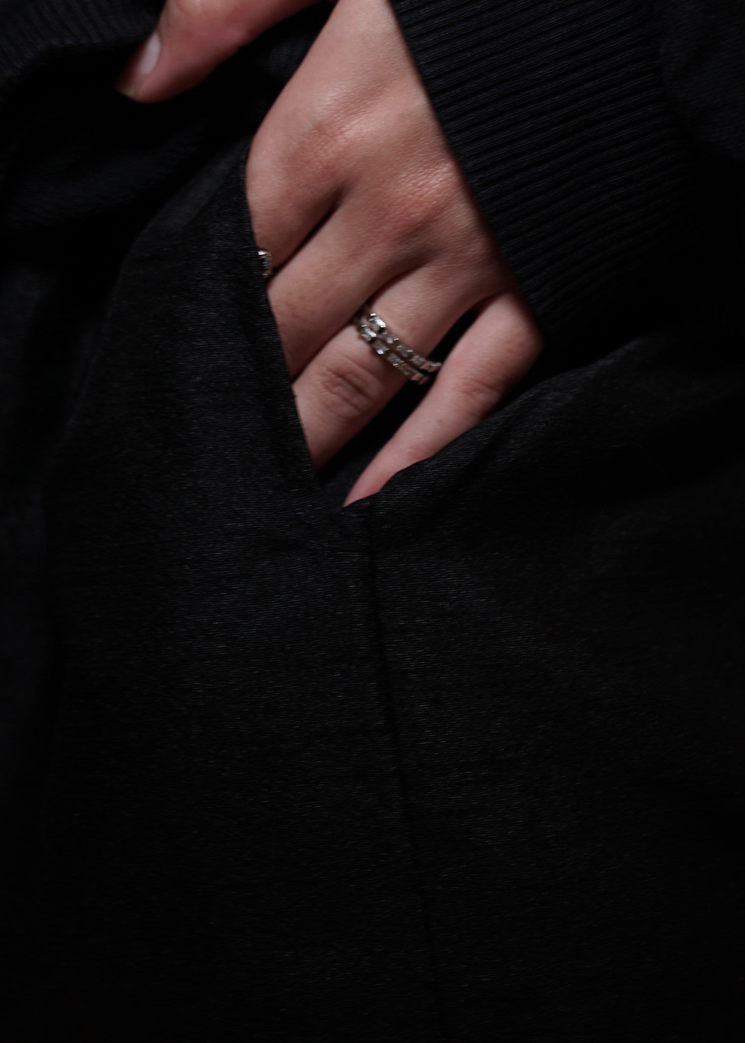 raw silk Trousers in Black