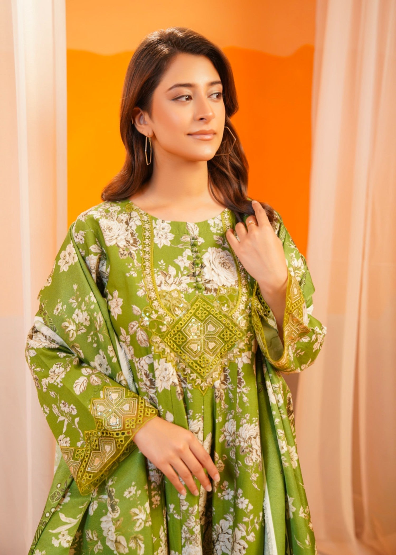 cambric Pishwas in Green
