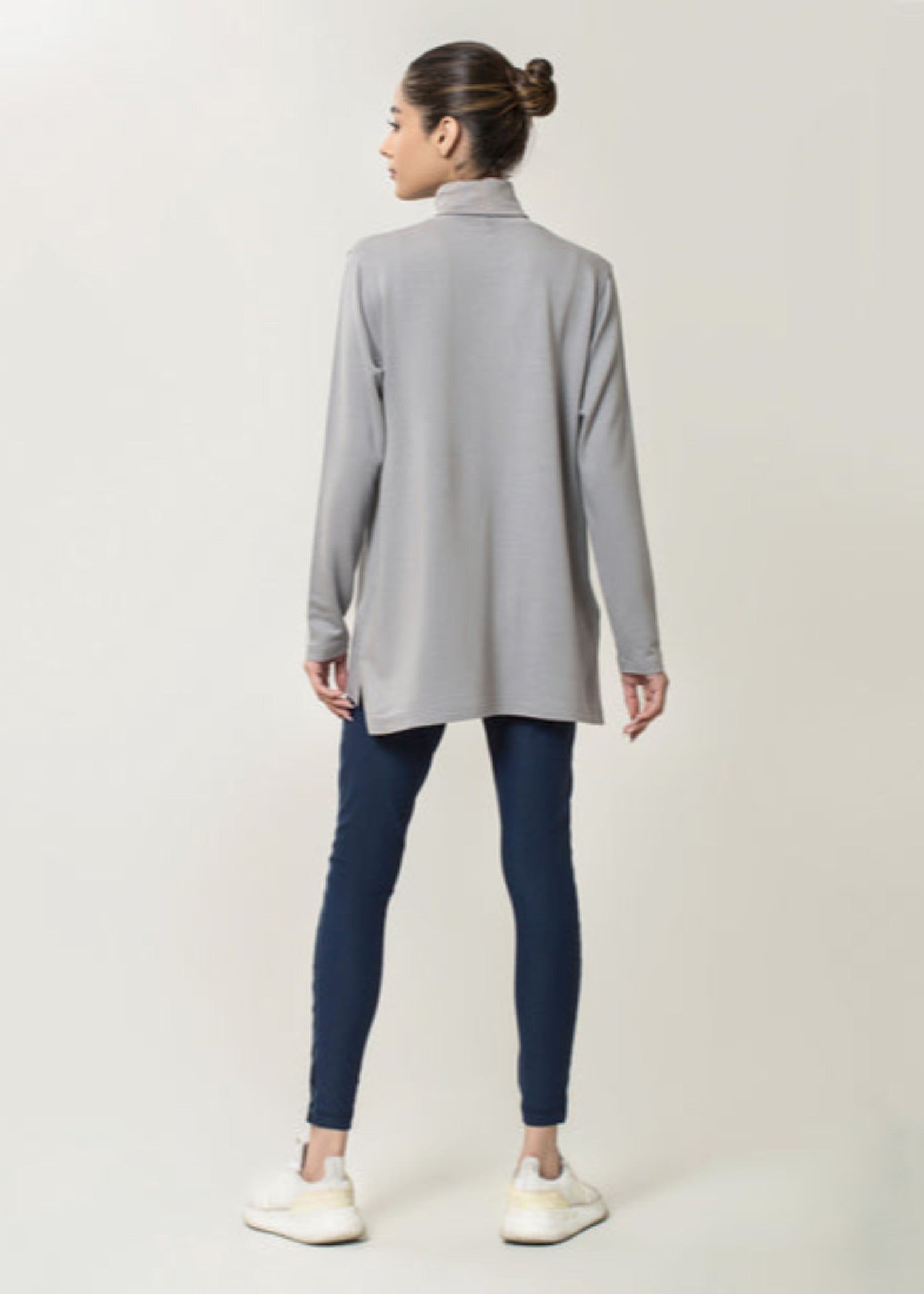 poly modal Turtle Neck in Grey