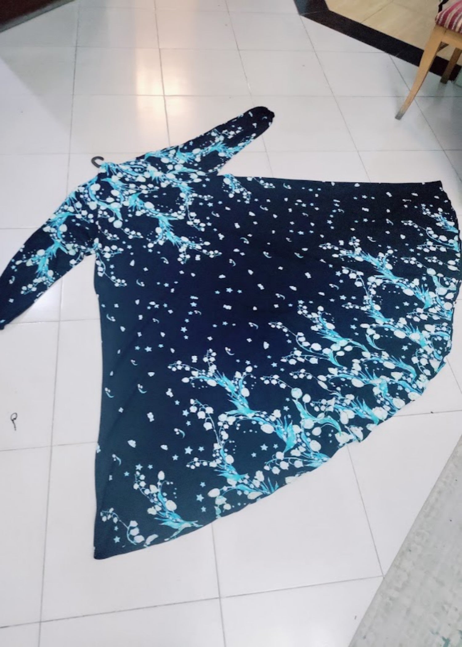 crepe georgette Abaya in Turquoise, navy blue