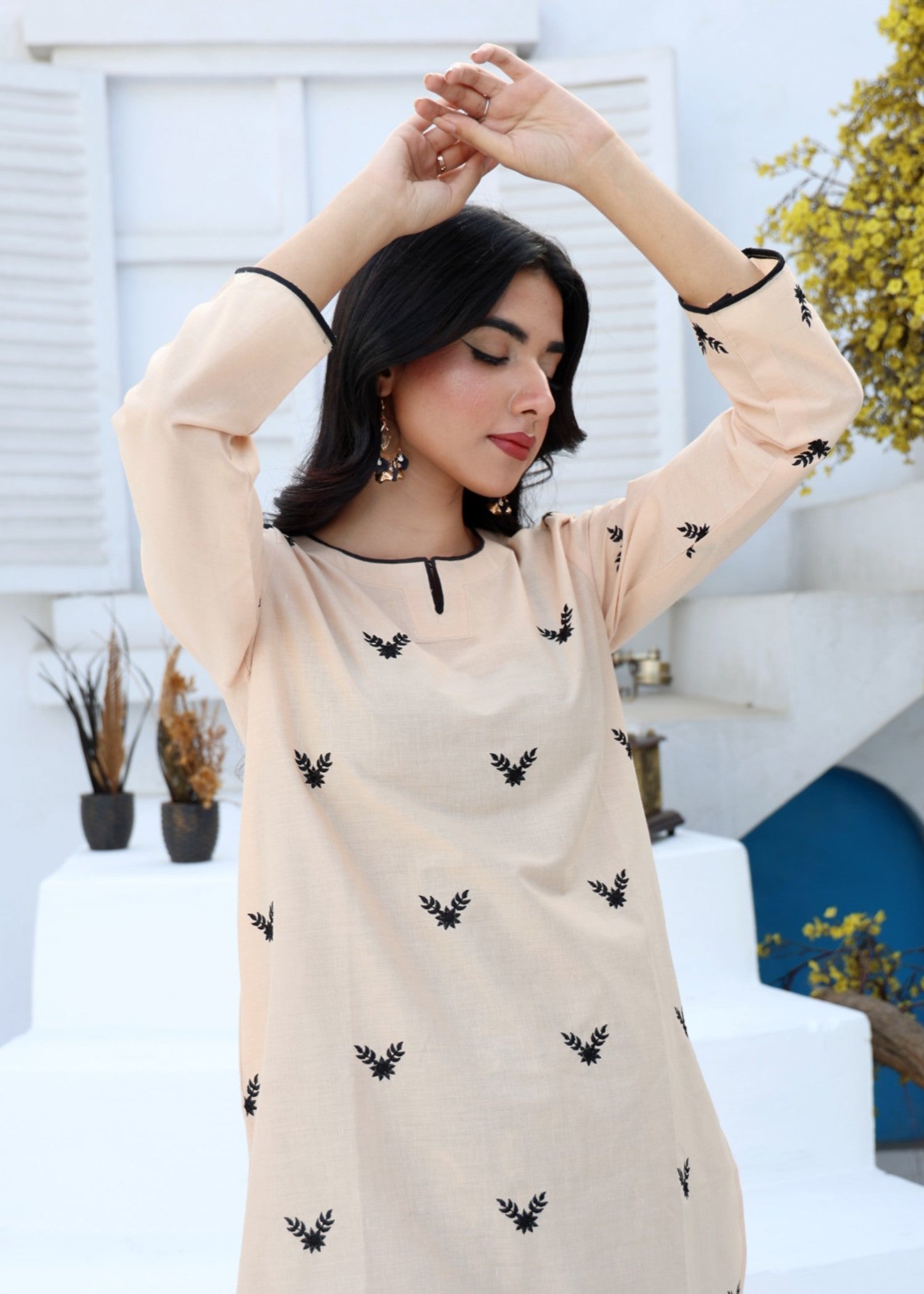 cotton Kurta Set in Black, cream