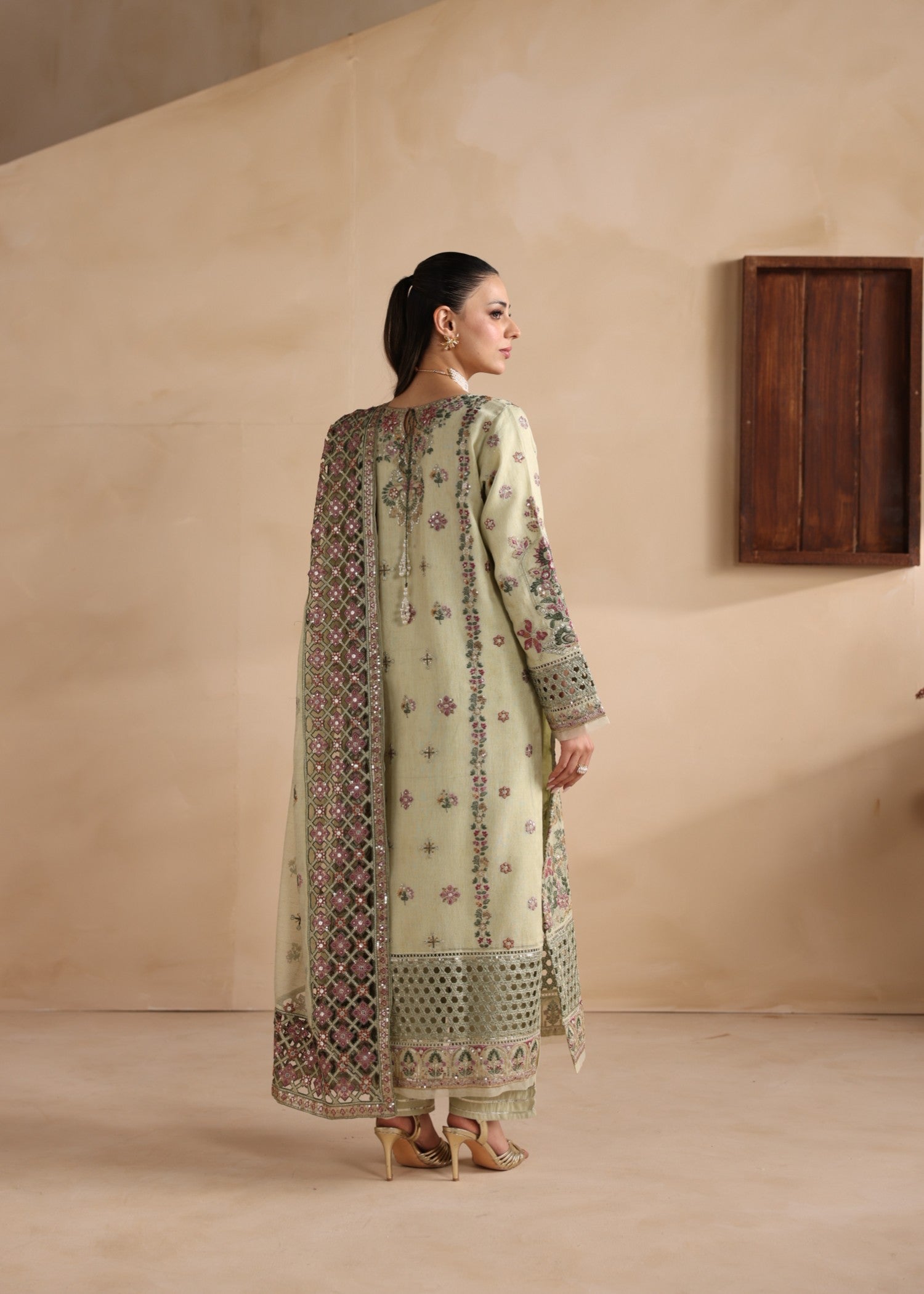 khaddi net Kurta Set in Pistachio green