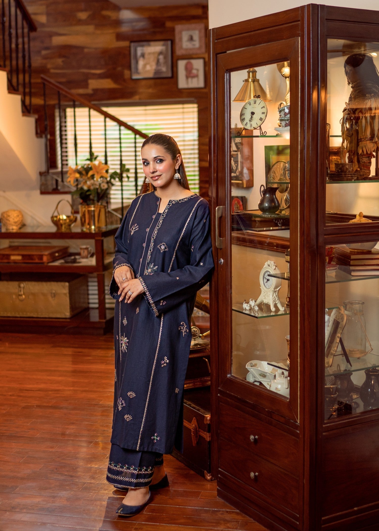 slub khaddar Kurta Set in Midnight blue