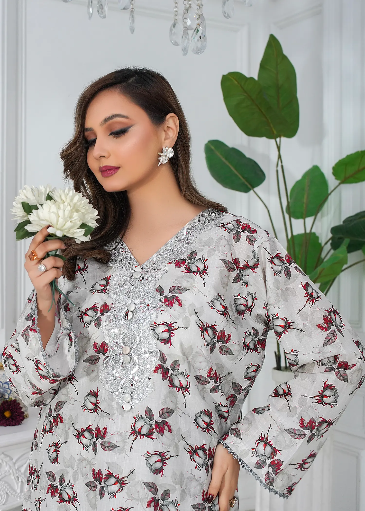 lawn Kurta Set in Light grey