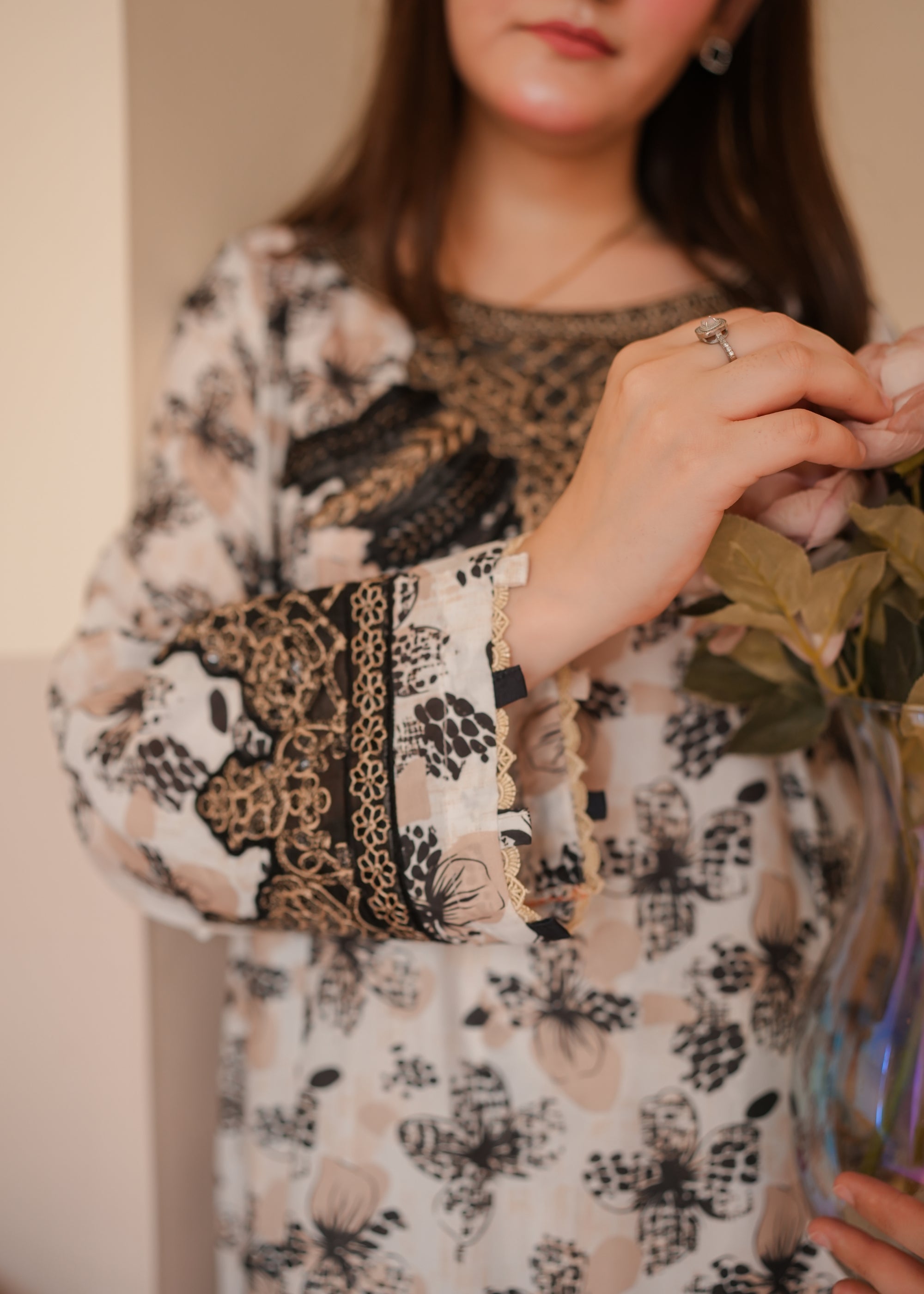 poly lawn Kaftan in Champagne