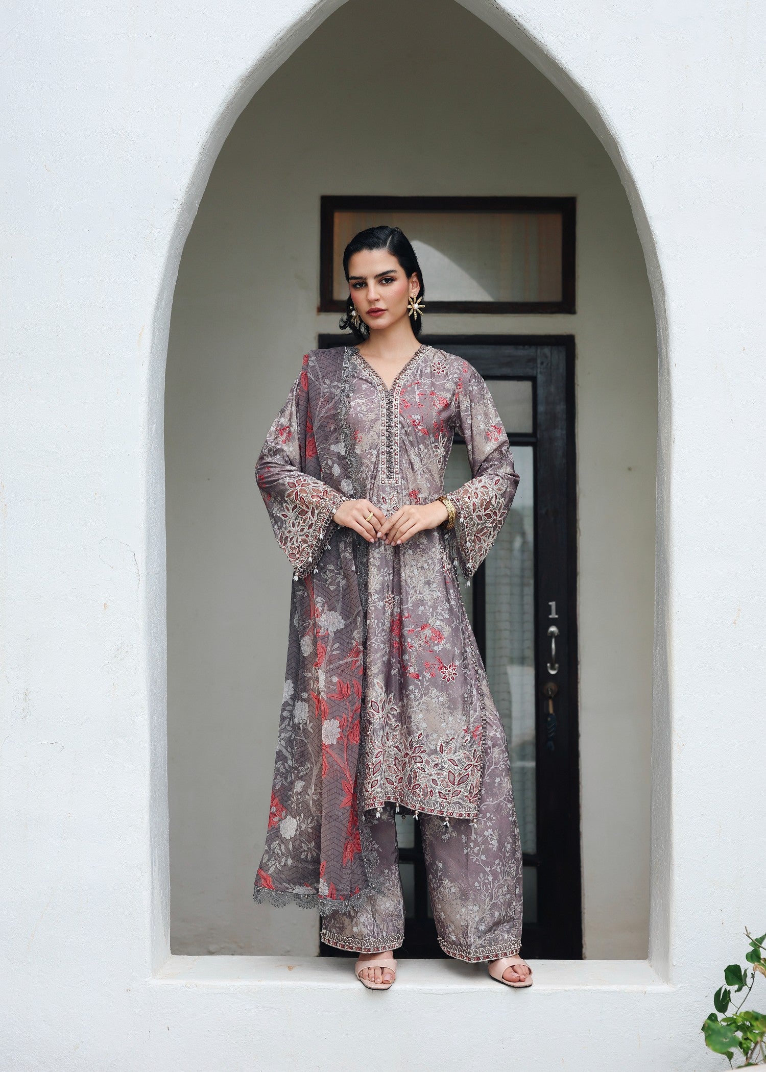 crepe silk Kurta Set in Multi