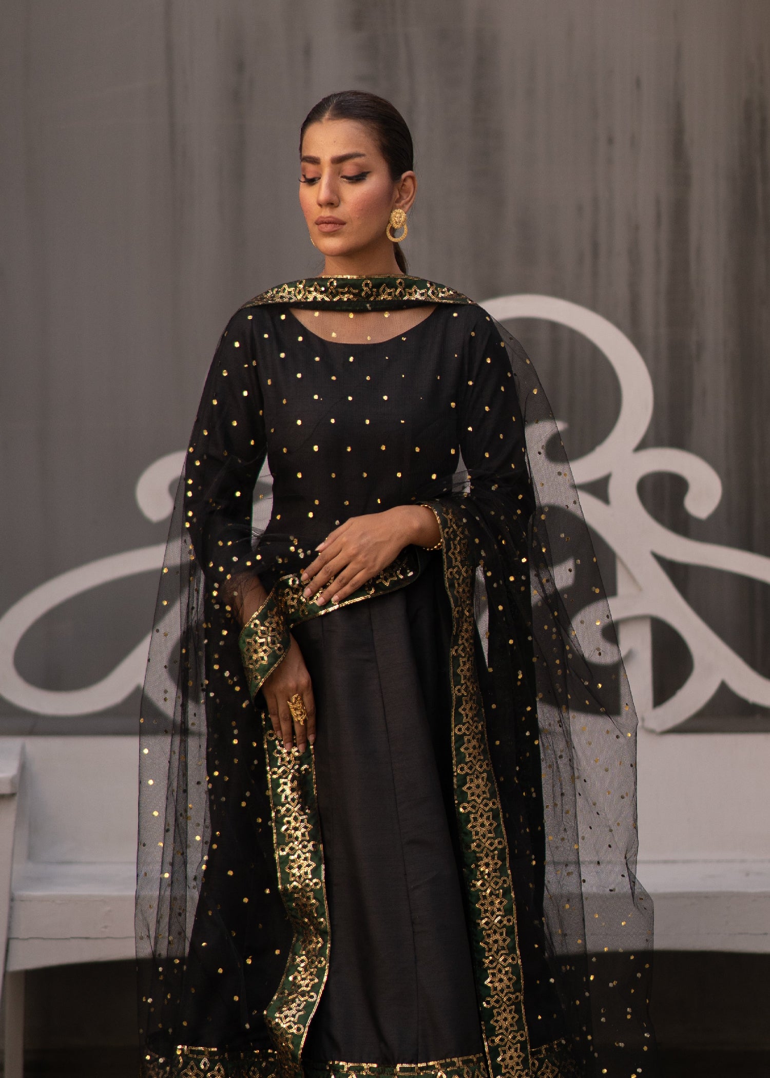 pk raw silk Pishwas in Black