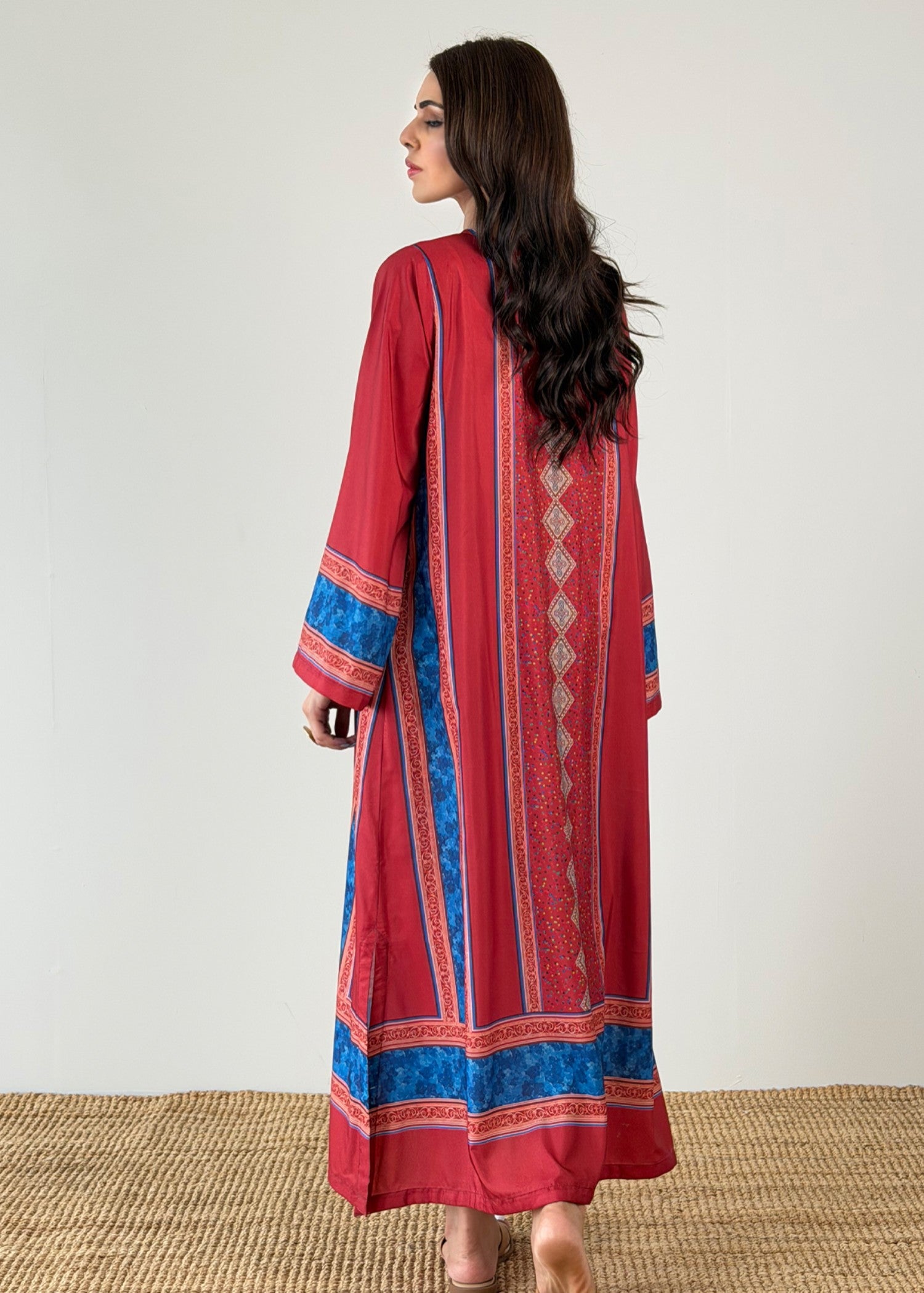 crepe Kaftan in Red, blue