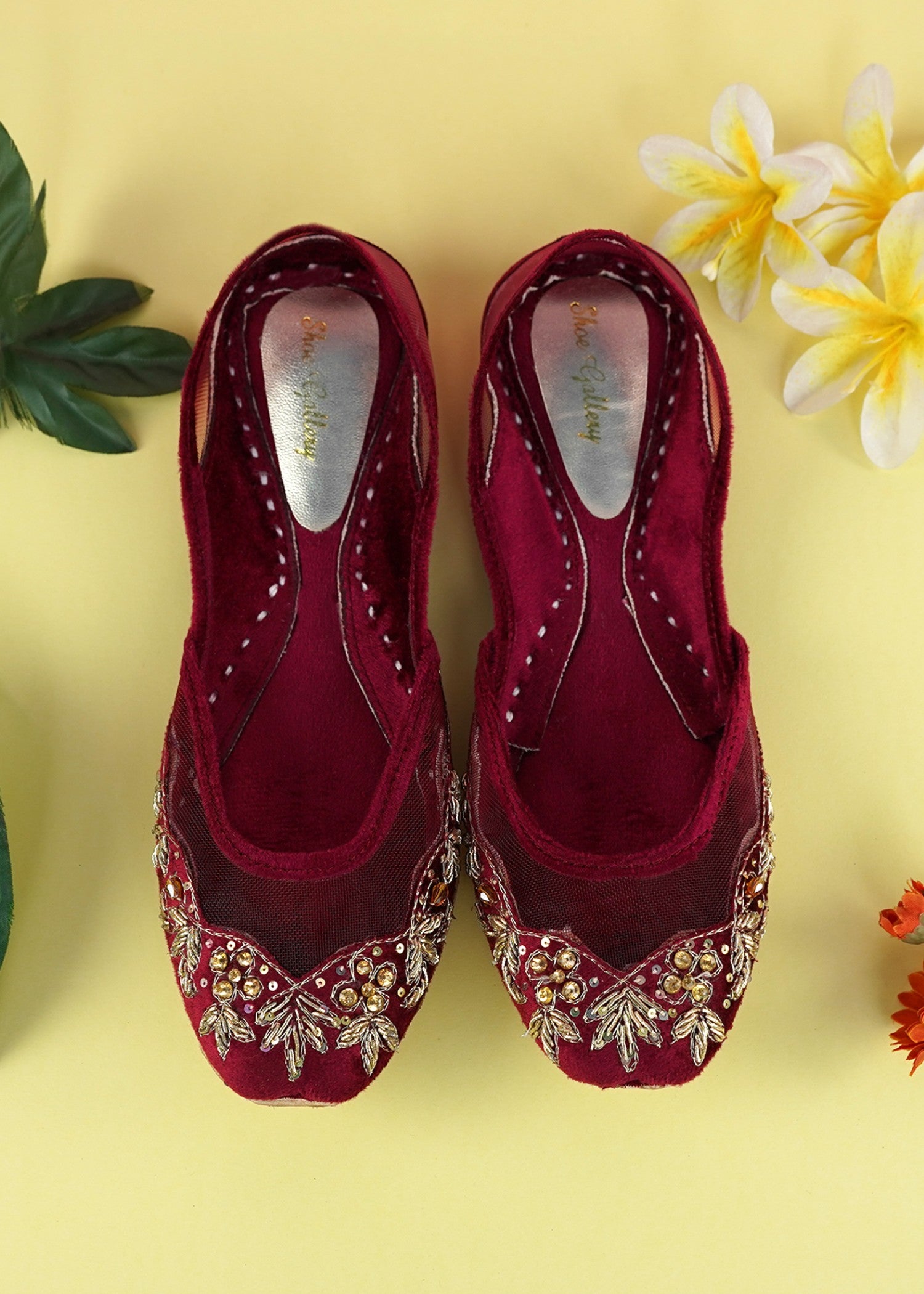 Khussa in Maroon by - High Quality Women Khussa YQK0229