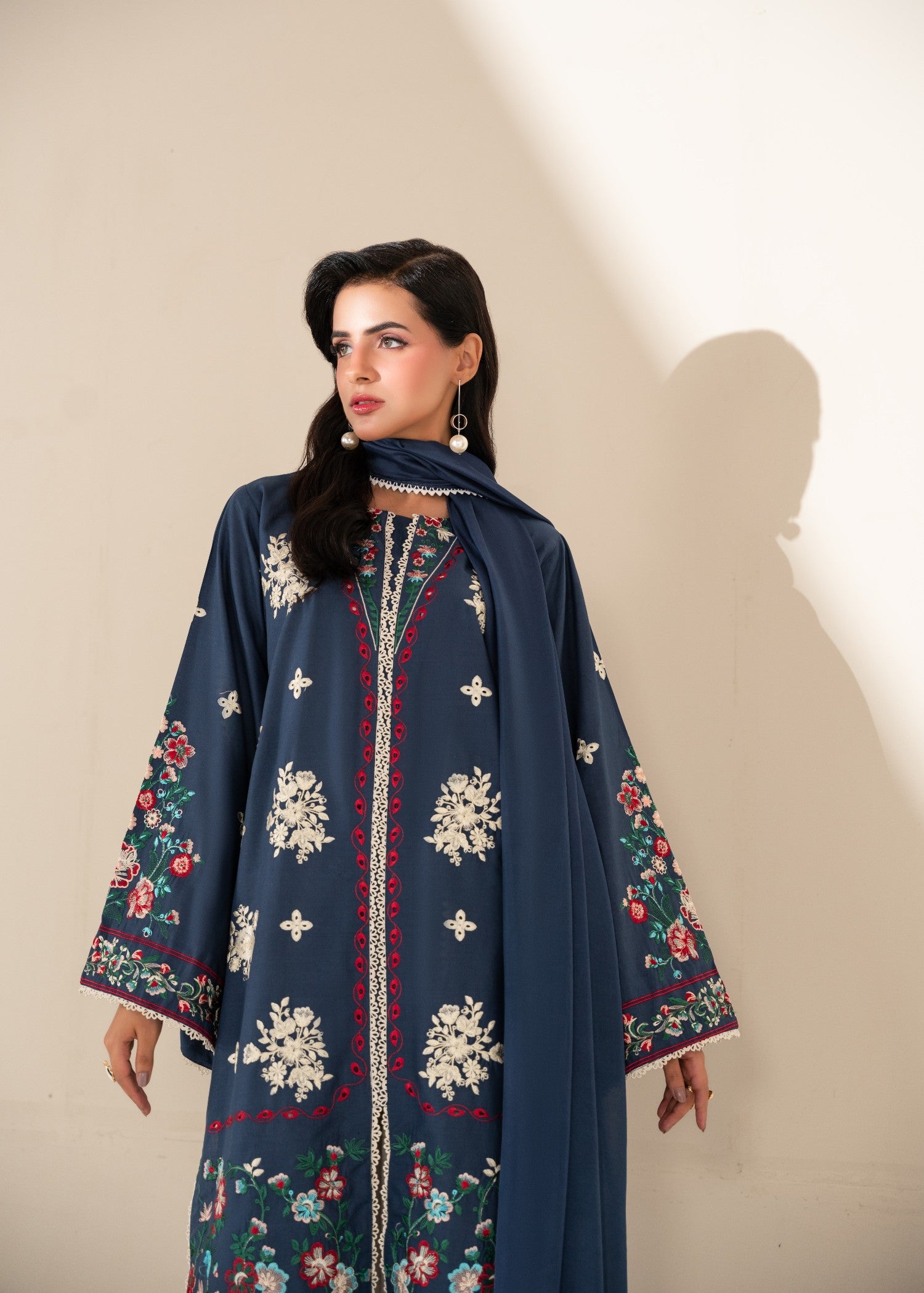lawn Kurta Set in White, midnight blue