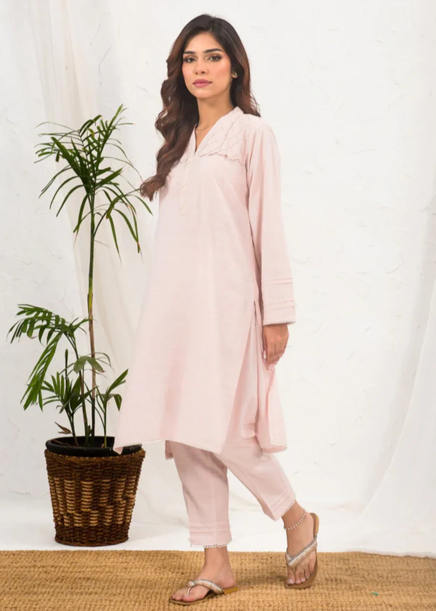 chambray Kurta Set in Baby pink