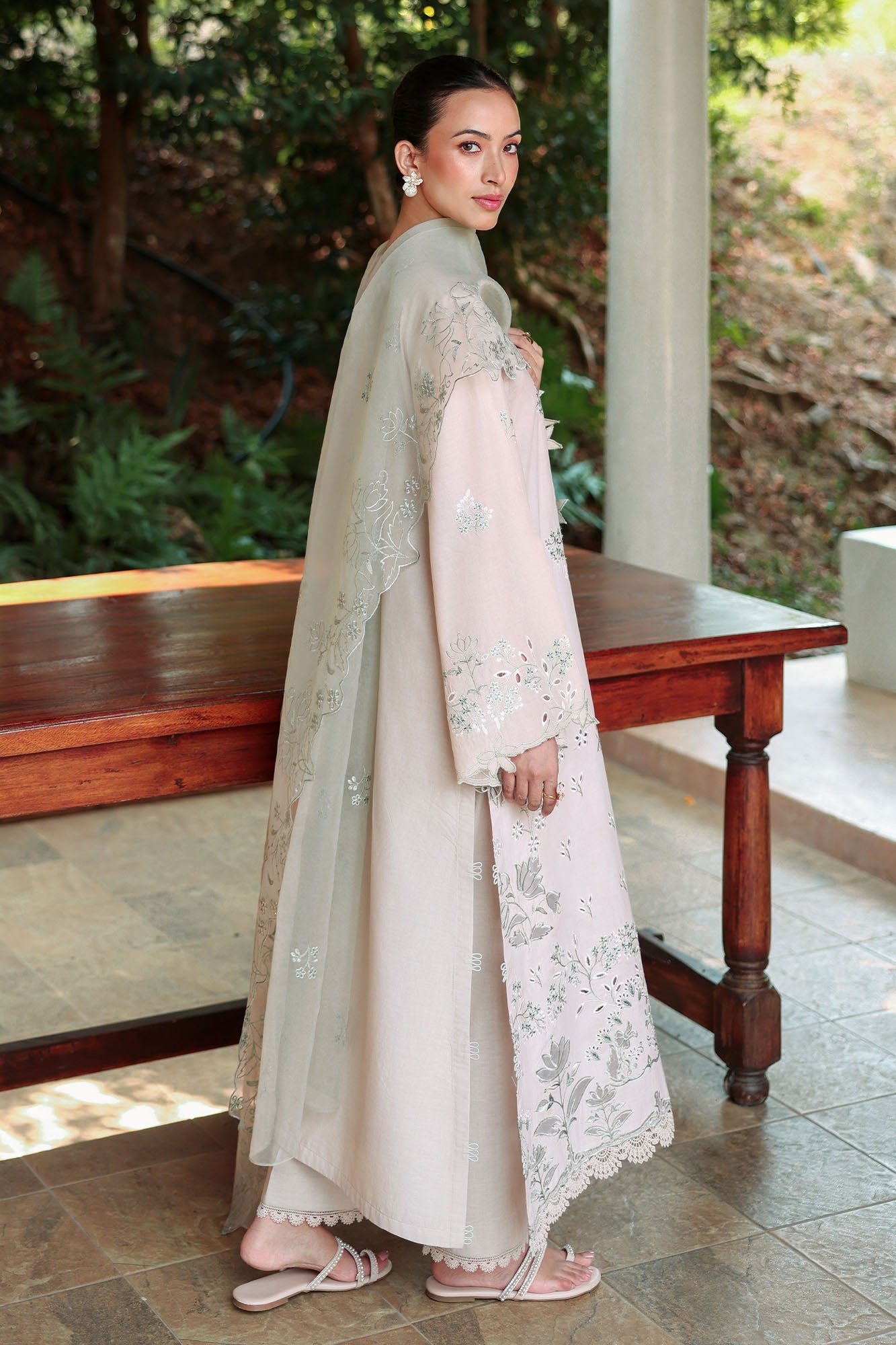 Eid Lawn Edit – Pearl Sage