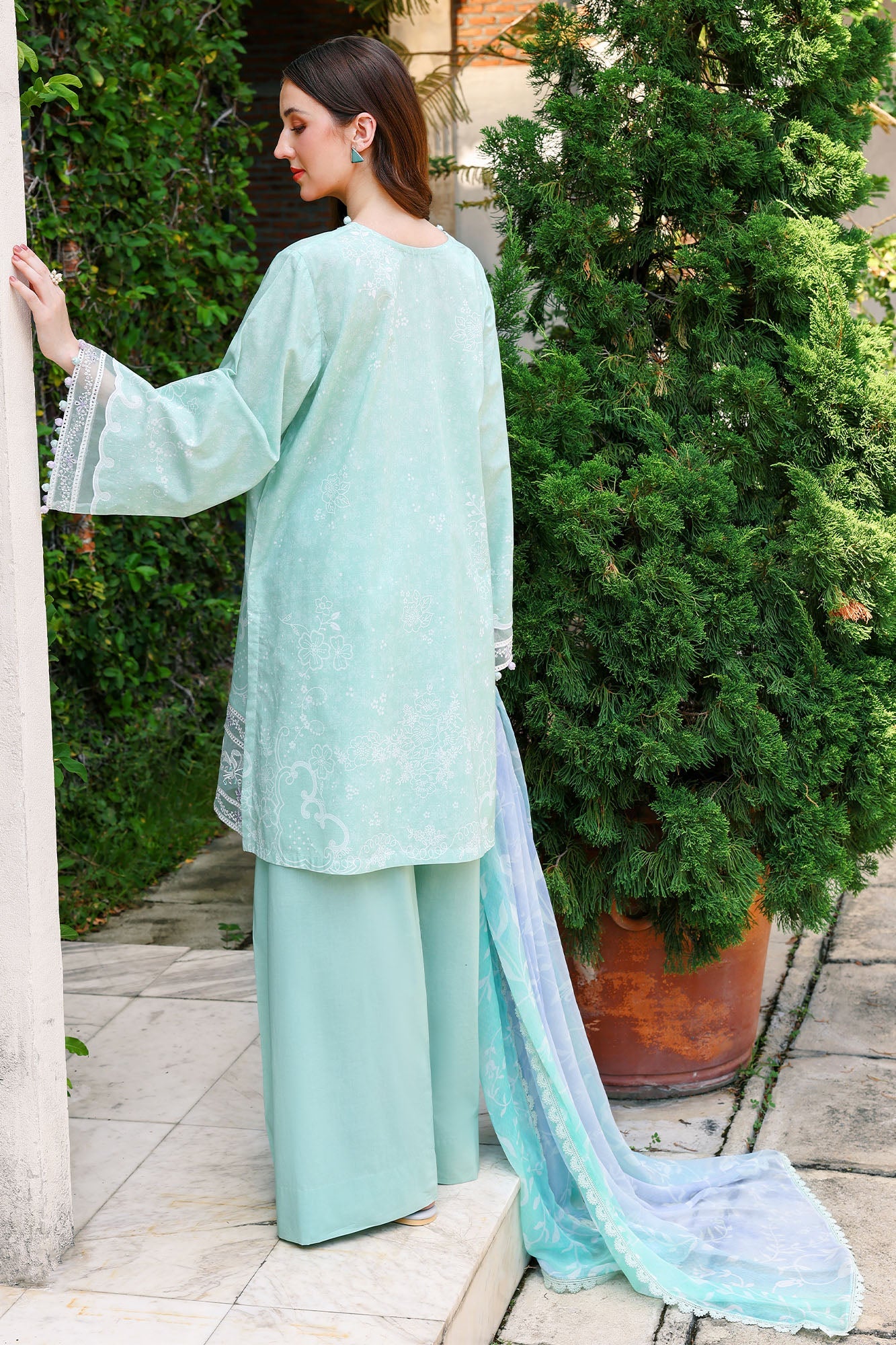 Eid Lawn Edit – Summer Breeze
